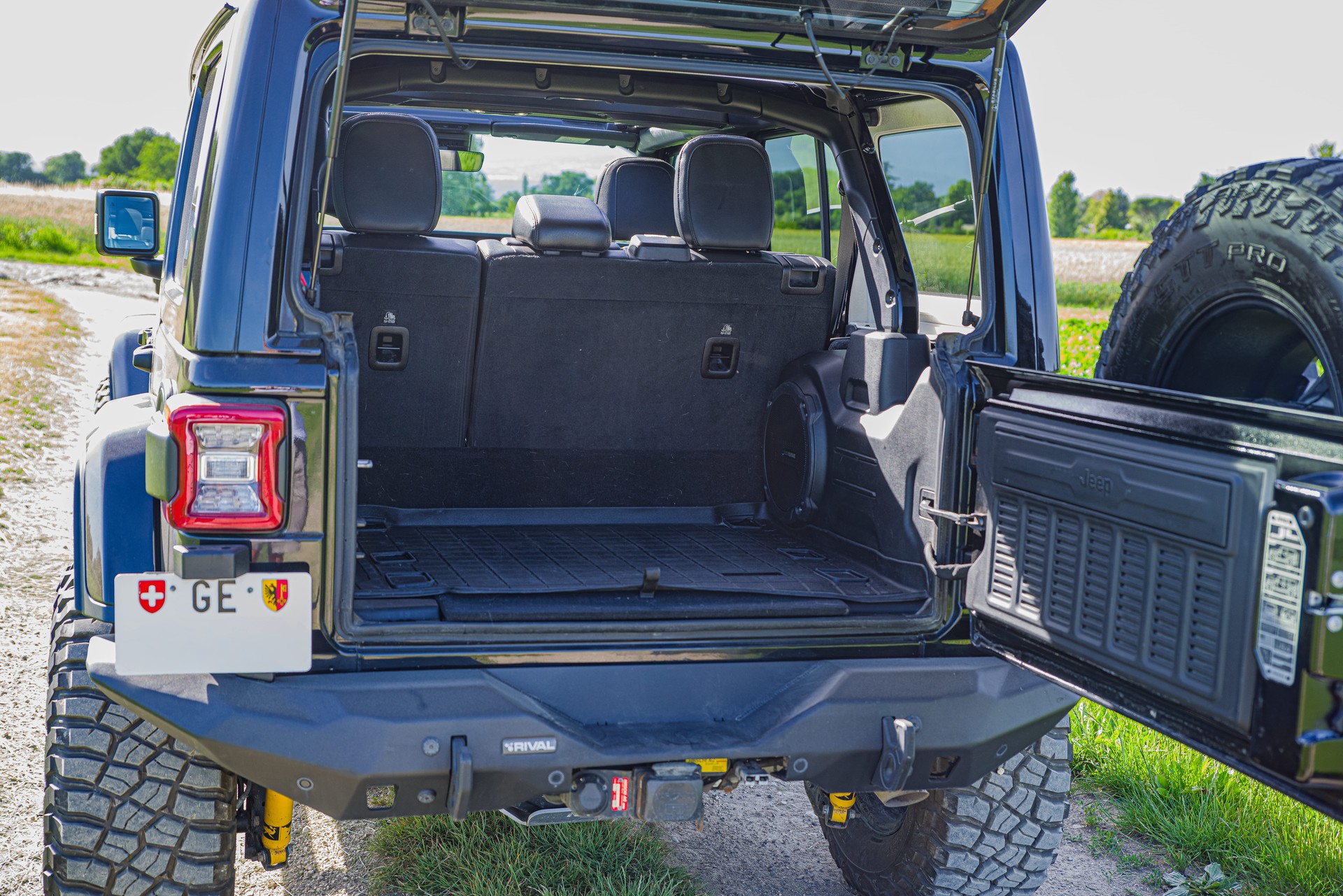 JEEP 2.0 Turbo Rubicon Unlimited 4xe-image-5