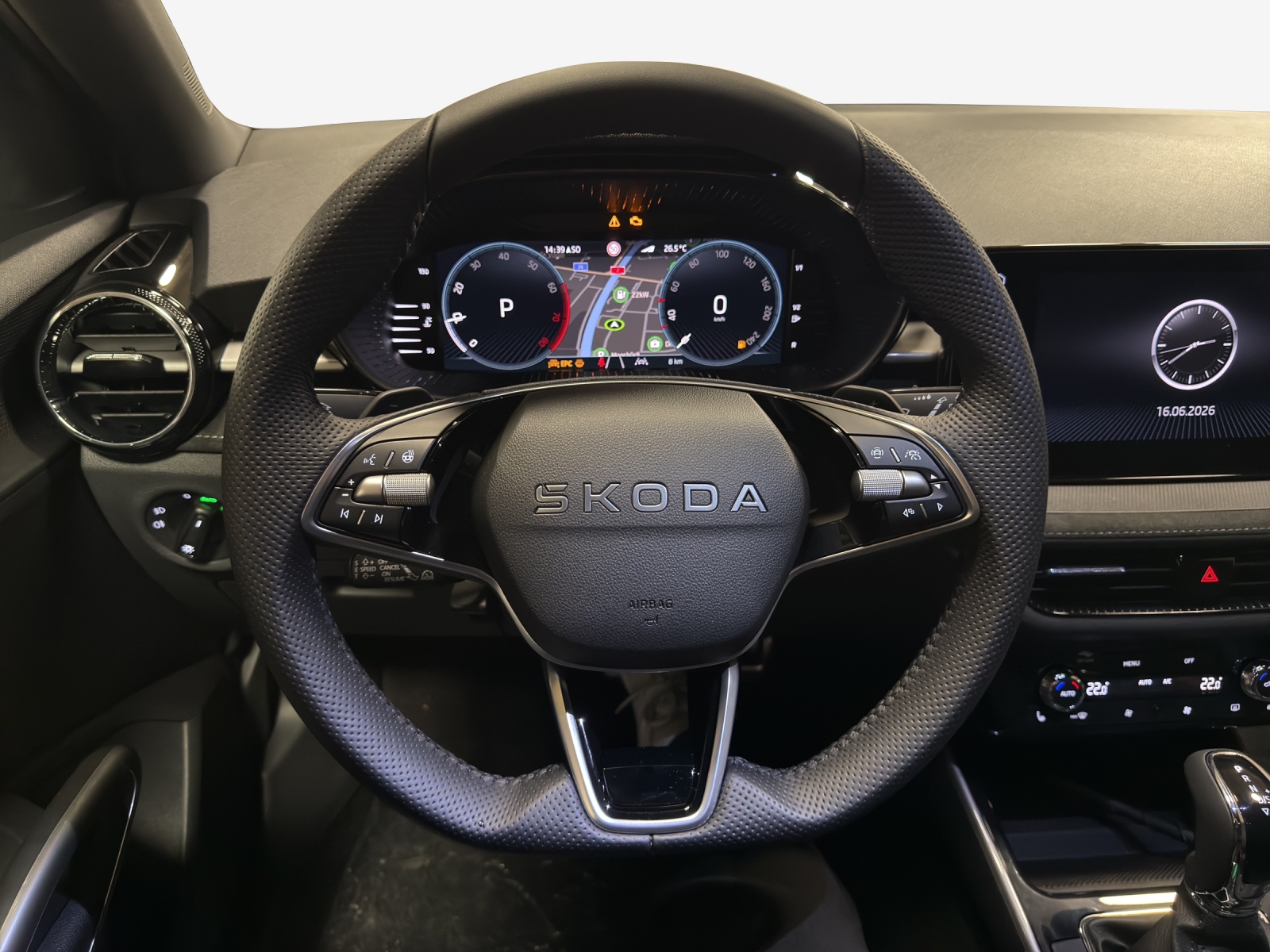SKODA Fabia 1.0 TSI Dynamic DSG-image-8