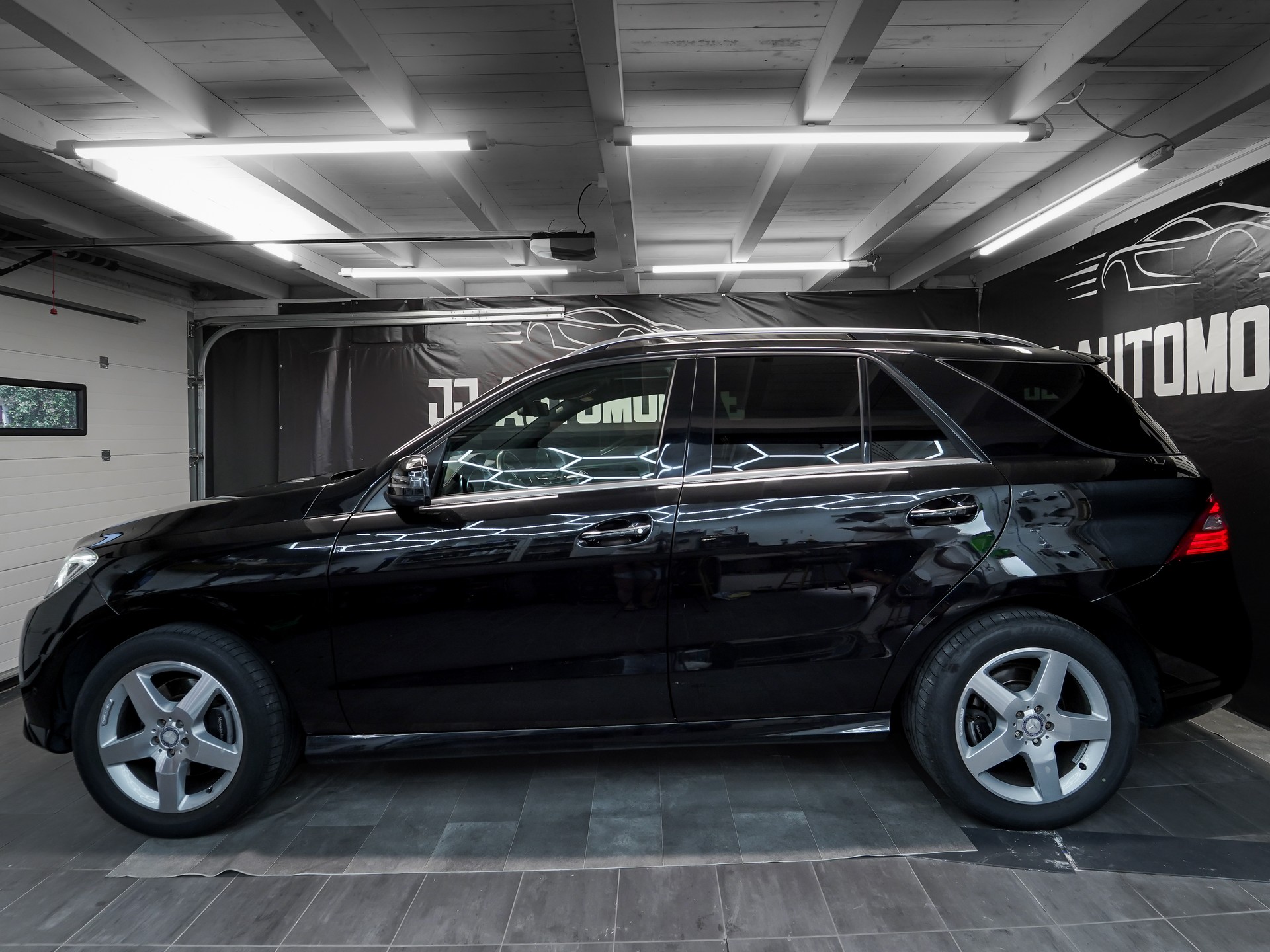 MERCEDES-BENZ ML 350 BlueTEC Executive 4Matic 7G-Tronic-image-4