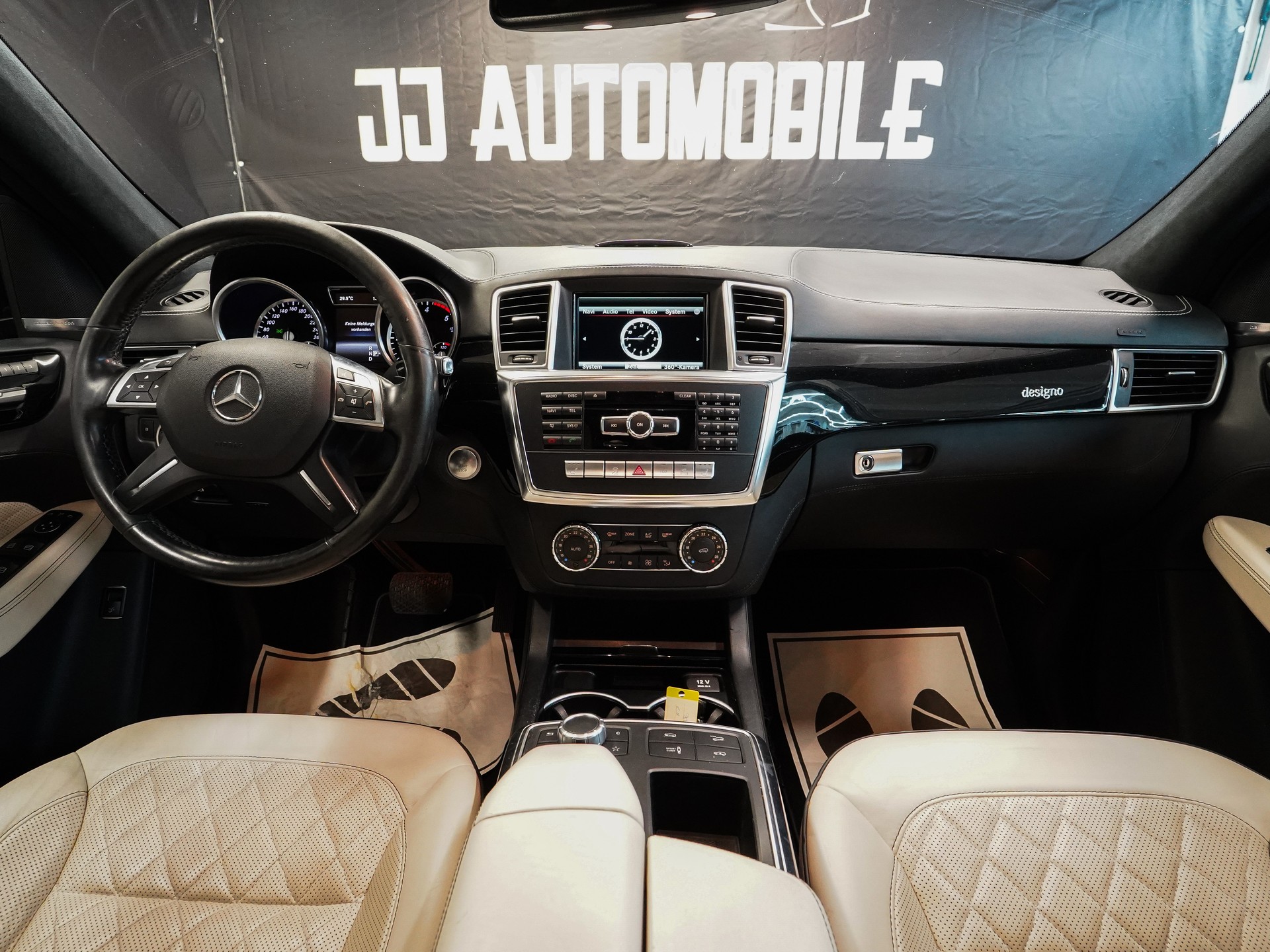 MERCEDES-BENZ ML 350 BlueTEC Executive 4Matic 7G-Tronic-image-12