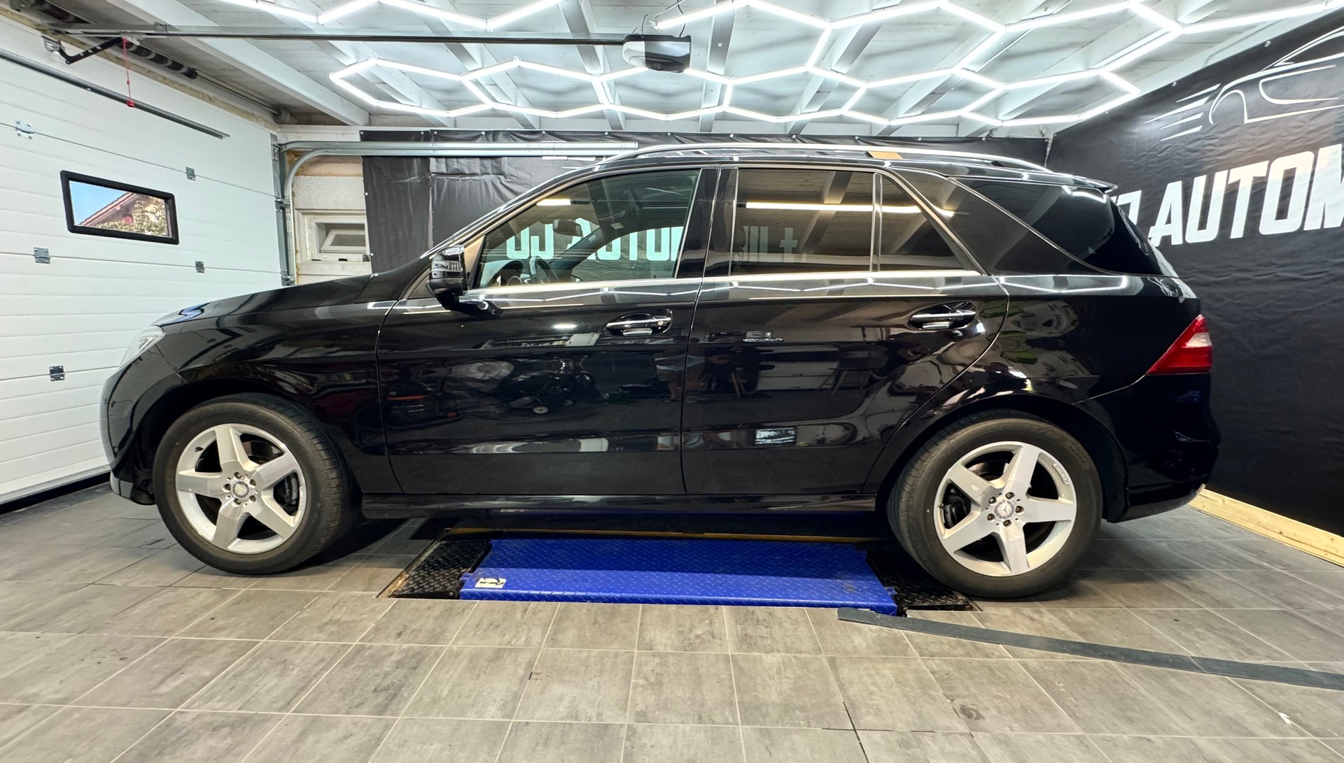 MERCEDES-BENZ ML 350 BlueTEC Executive 4Matic 7G-Tronic-image-2