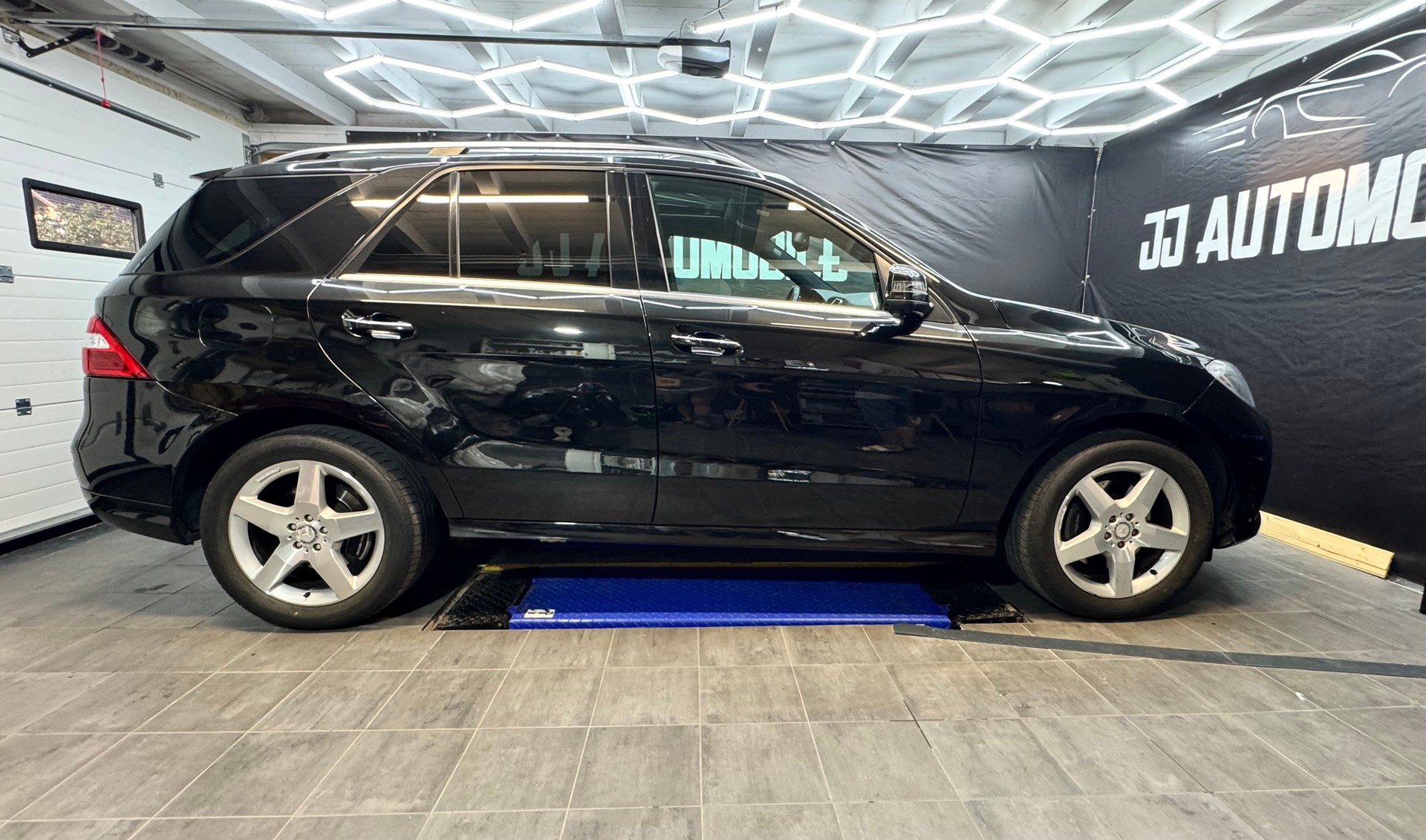 MERCEDES-BENZ ML 350 BlueTEC Executive 4Matic 7G-Tronic-image-6