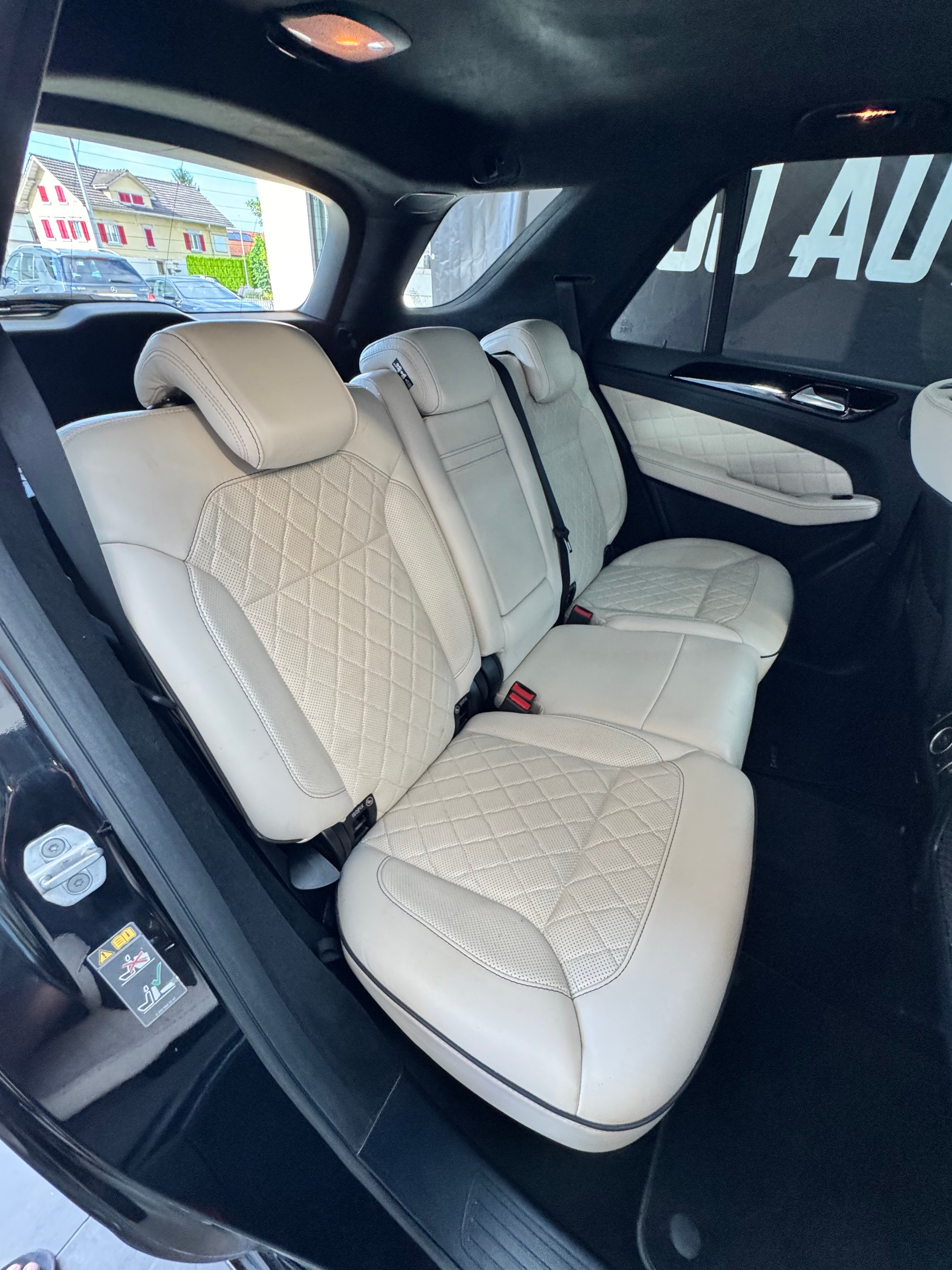 MERCEDES-BENZ ML 350 BlueTEC Executive 4Matic 7G-Tronic-image-7