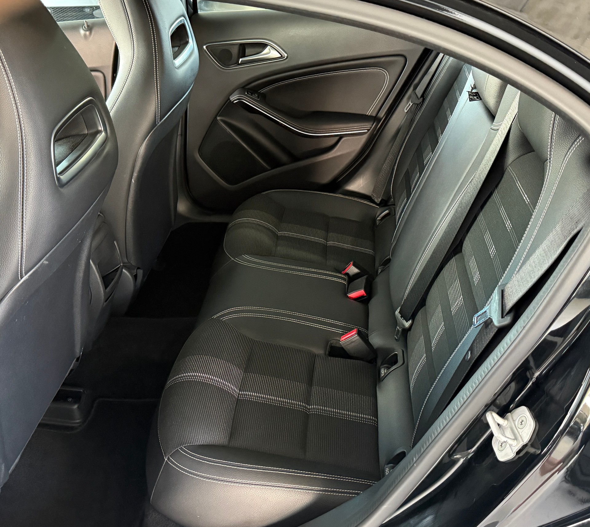 MERCEDES-BENZ A 180 CDI Style 7G-DCT-image-14