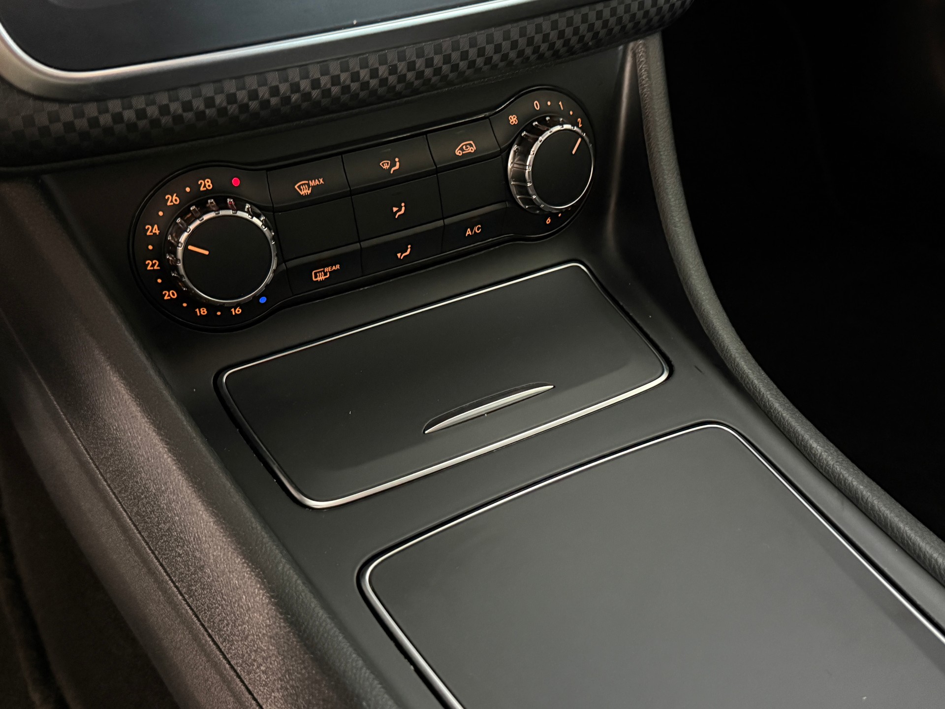 MERCEDES-BENZ A 180 CDI Style 7G-DCT-image-12
