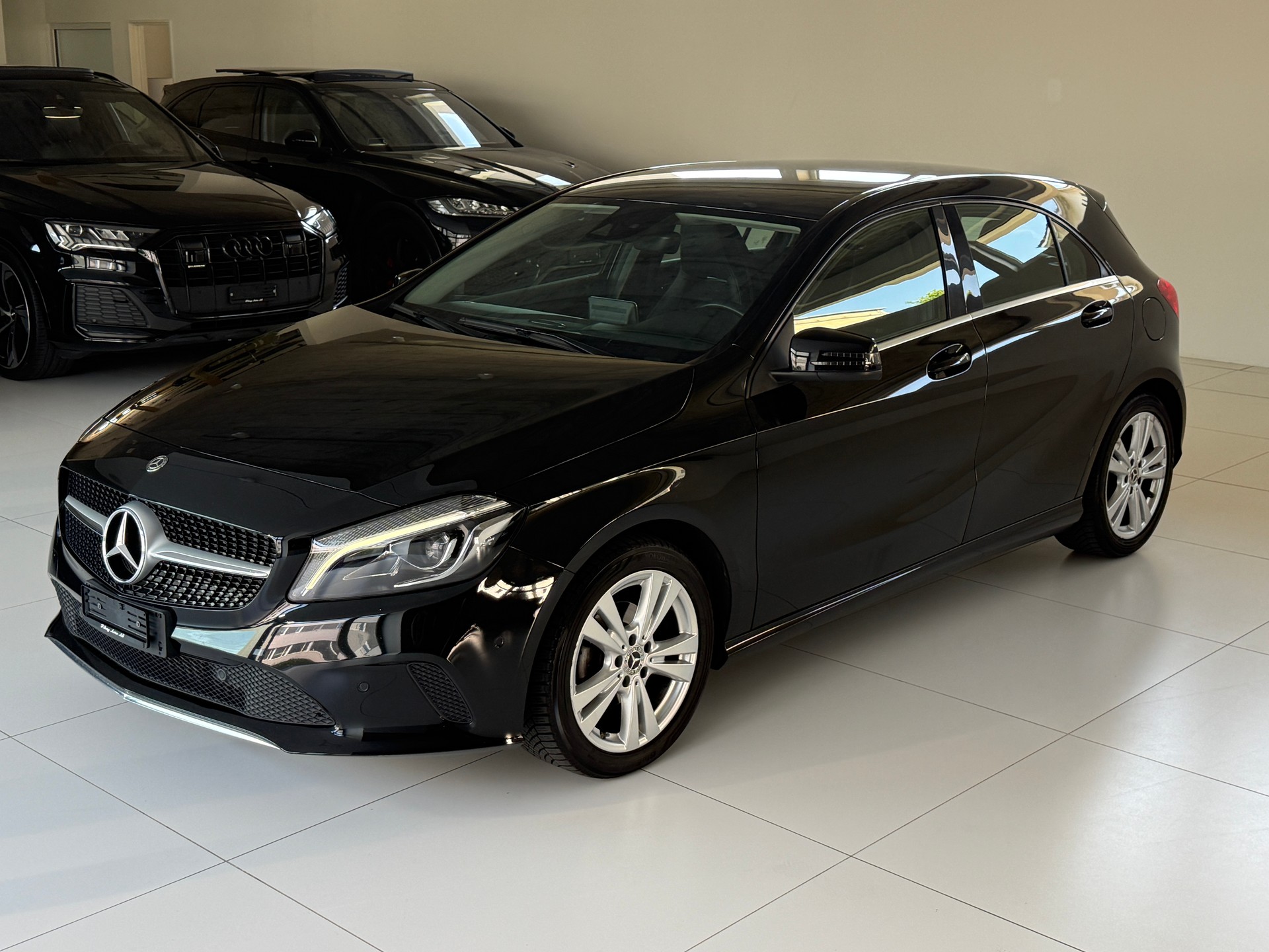 MERCEDES-BENZ A 180 CDI Style 7G-DCT-image-4