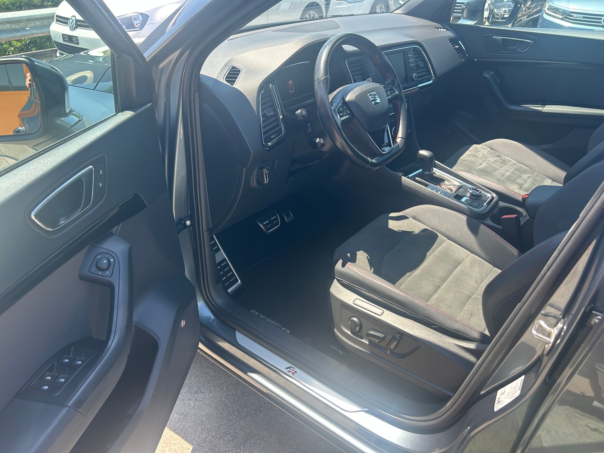 SEAT Ateca 2.0 TSI FR 4Drive DSG-image-13