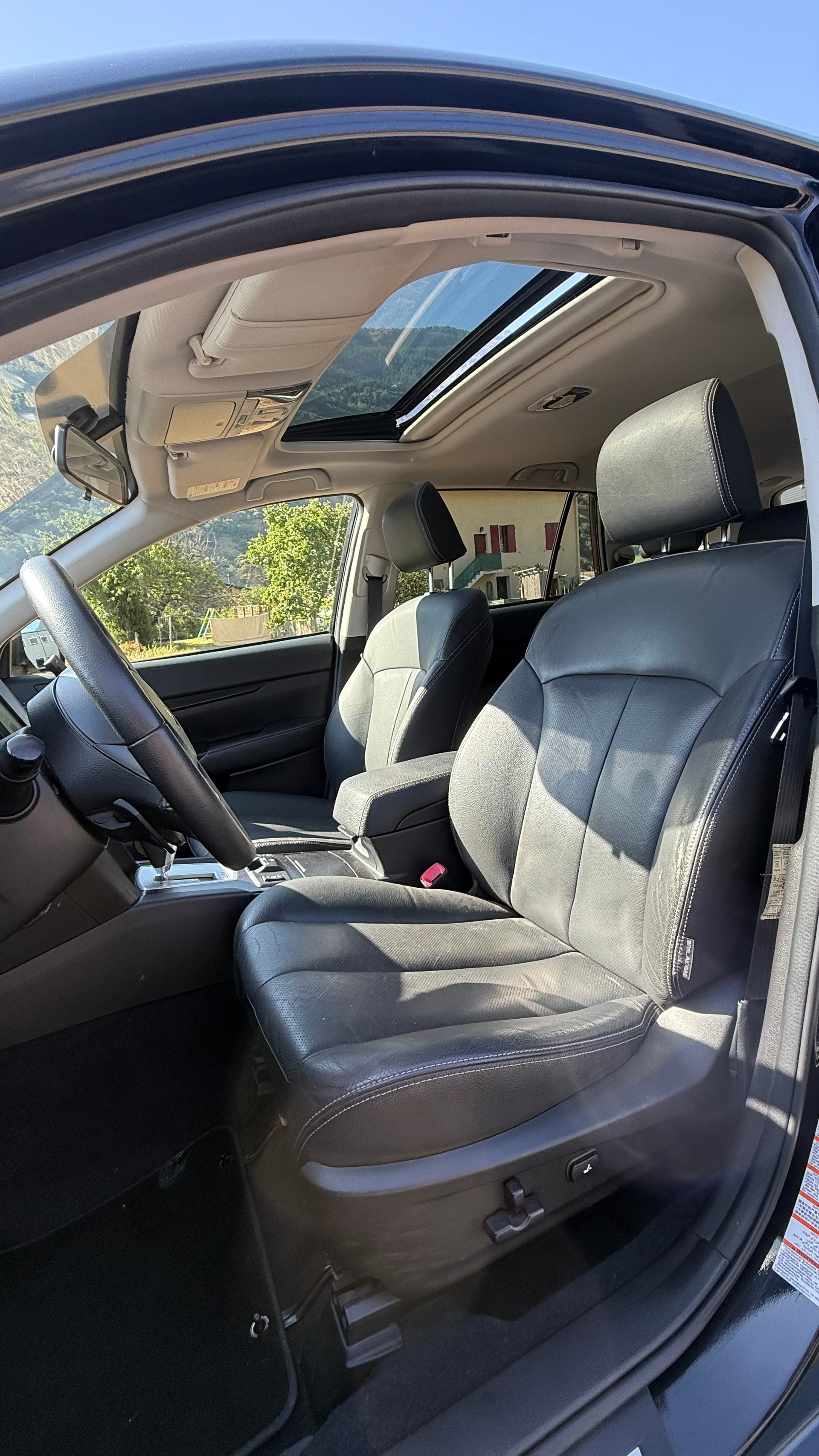 SUBARU Legacy 2.5i Limited S AWD Lineartronic-image-7
