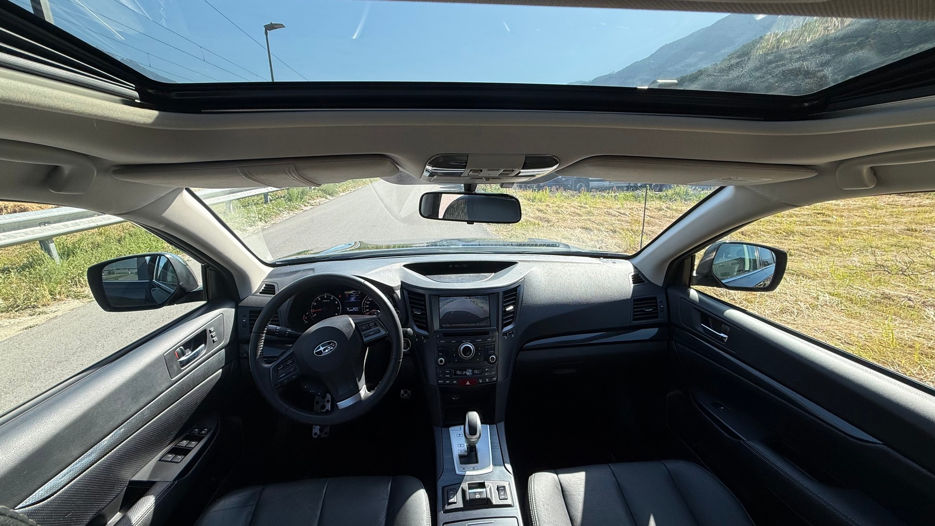 SUBARU Legacy 2.5i Limited S AWD Lineartronic-image-6