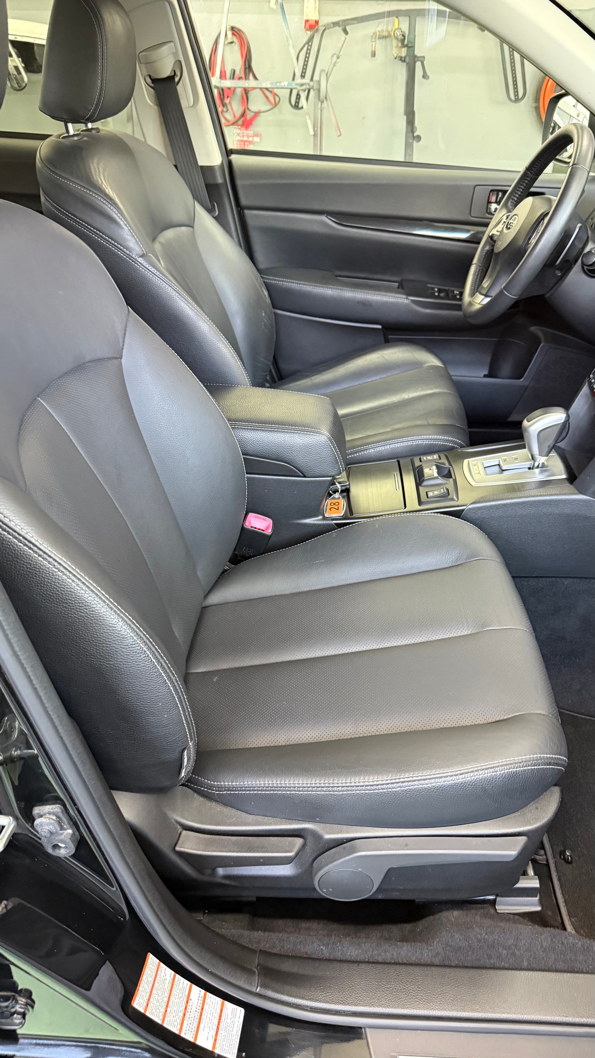 SUBARU Legacy 2.5i Limited S AWD Lineartronic-image-9