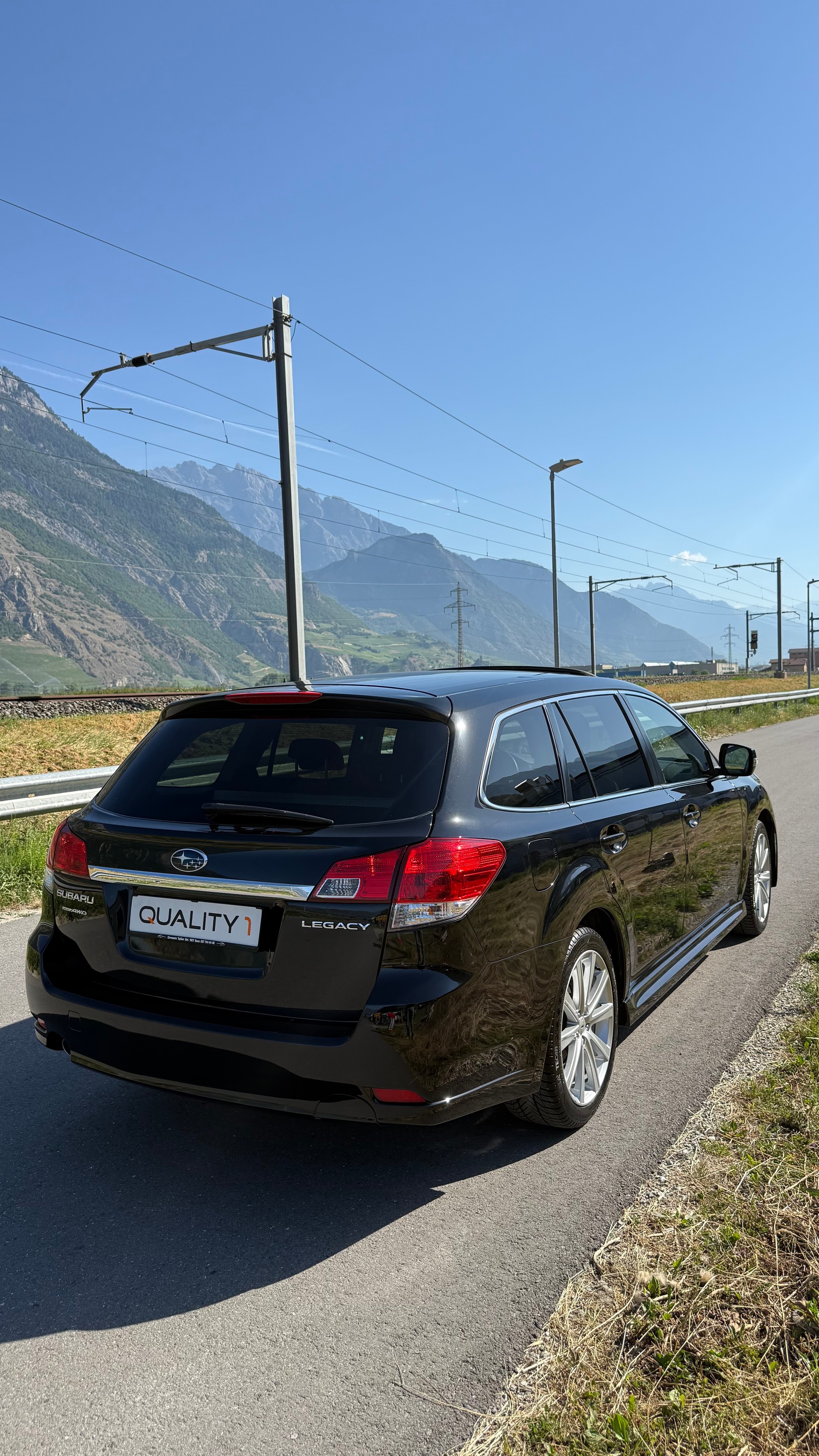 SUBARU Legacy 2.5i Limited S AWD Lineartronic-image-3