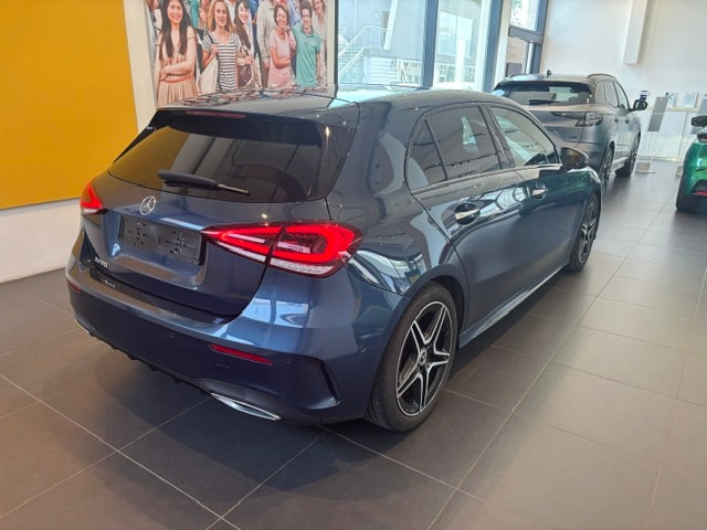 MERCEDES-BENZ A 180 AMG Line 7G-DCT-image-4