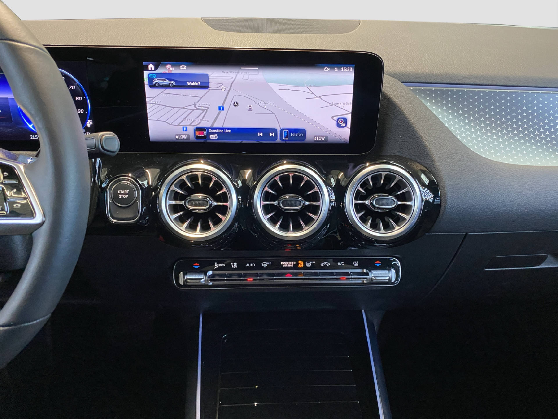 MERCEDES-BENZ EQA 250 Progressive-image-8