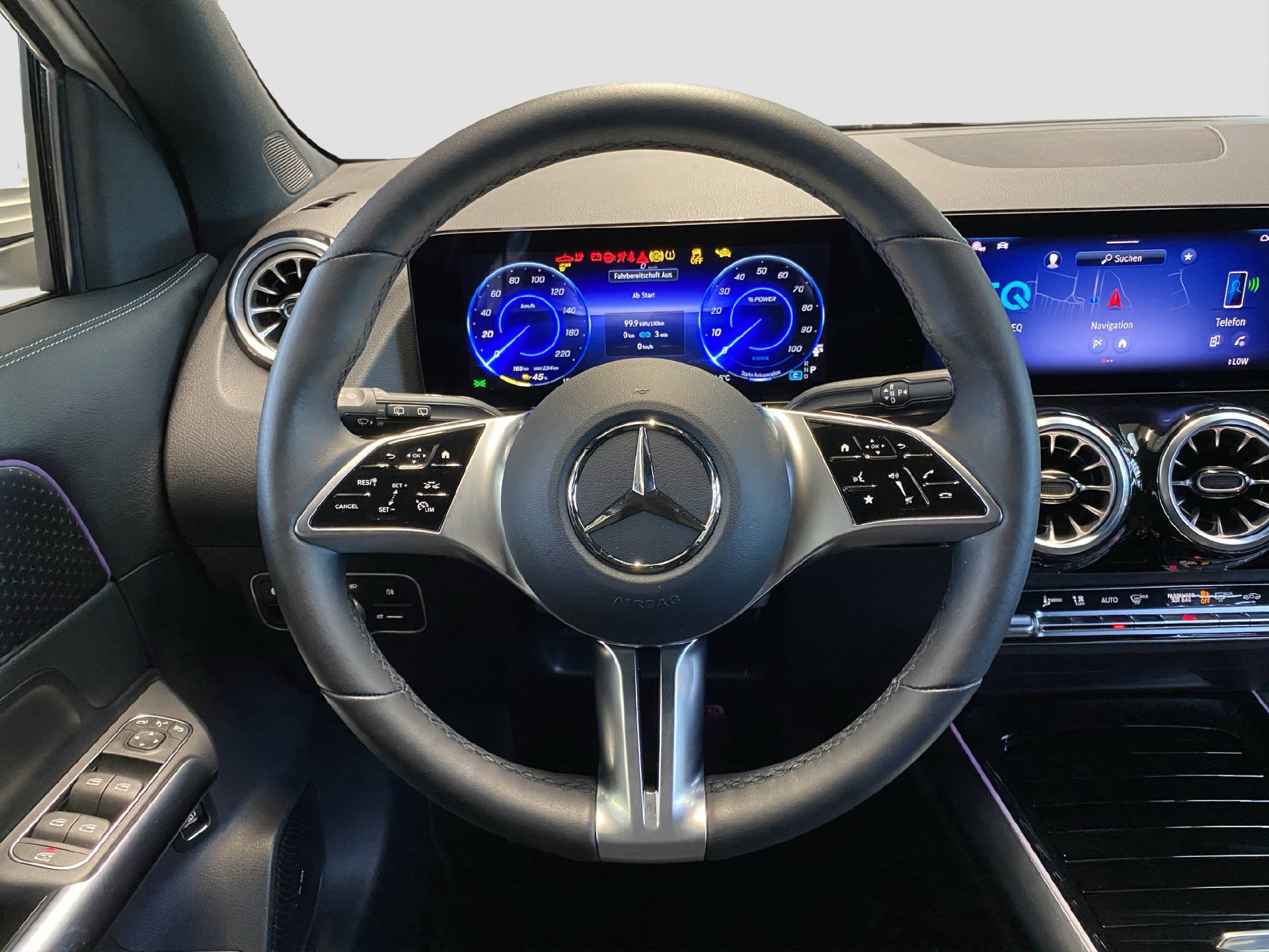 MERCEDES-BENZ EQA 250 Progressive-image-9