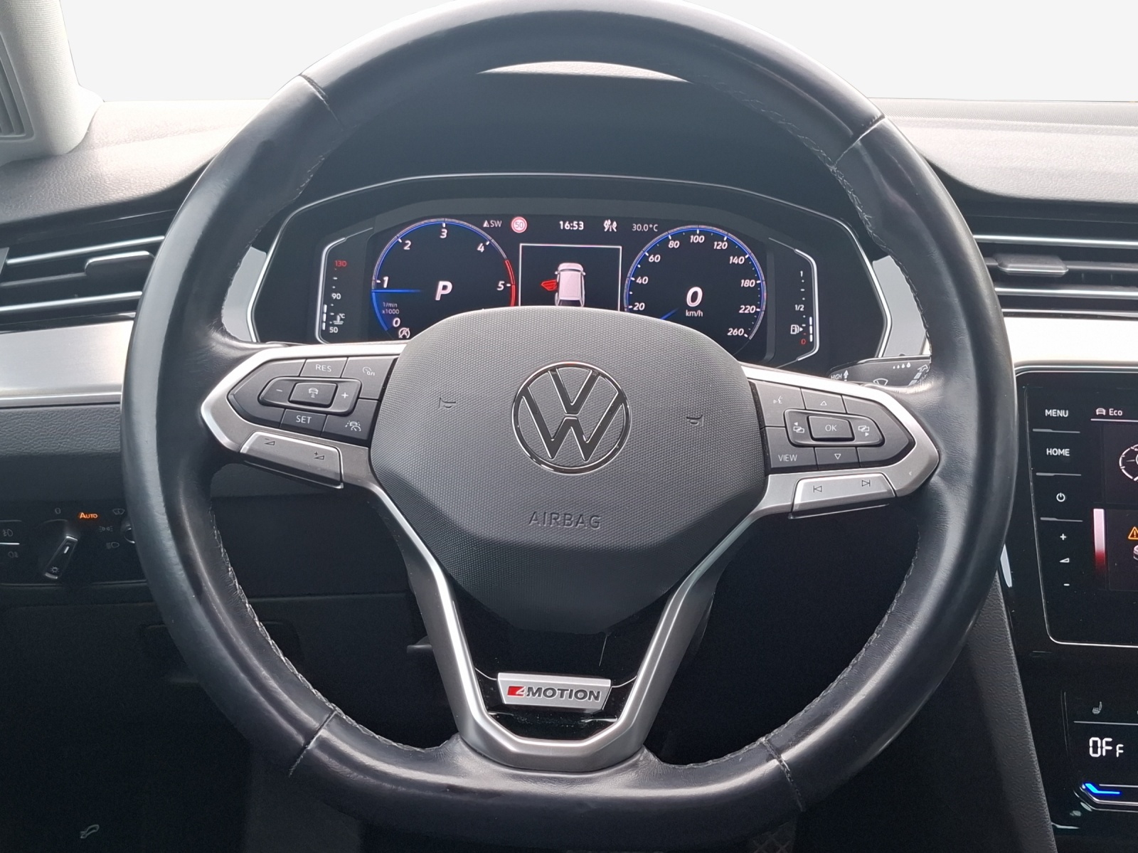 VW Passat 2.0 TDI BMT Elegance 4Motion DSG-image-9