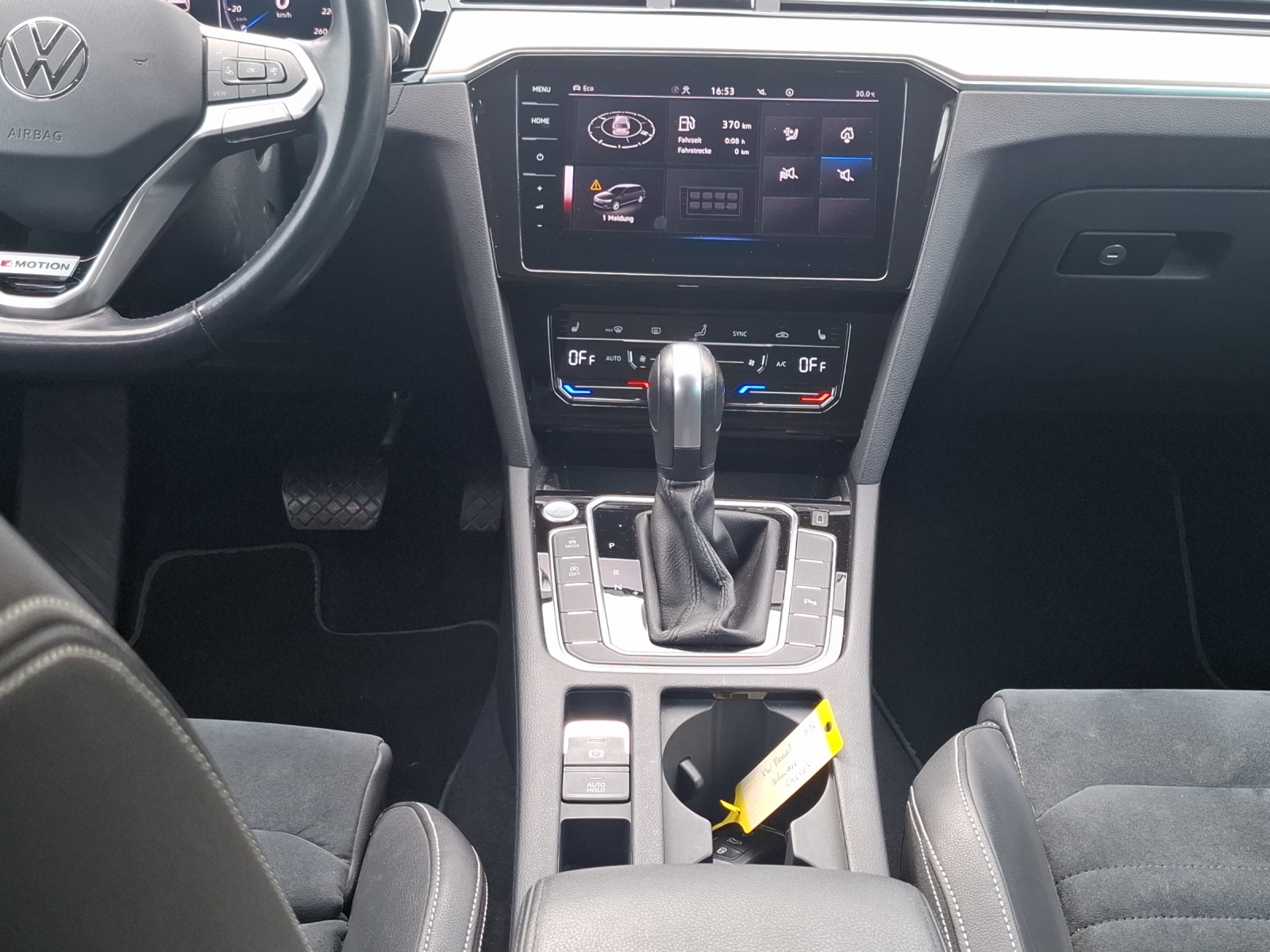 VW Passat 2.0 TDI BMT Elegance 4Motion DSG-image-10