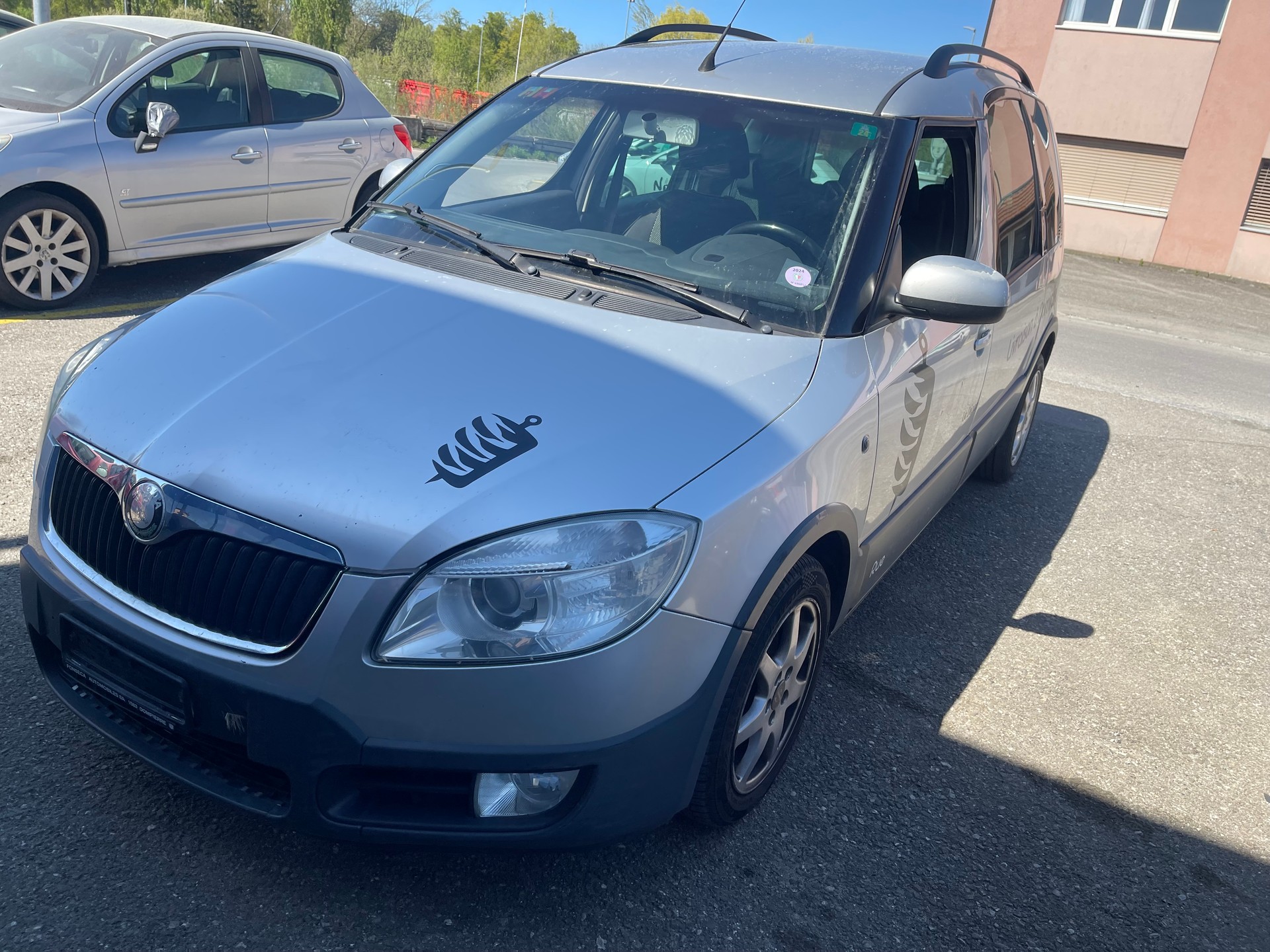 SKODA Roomster 1.6 Scout-image-1
