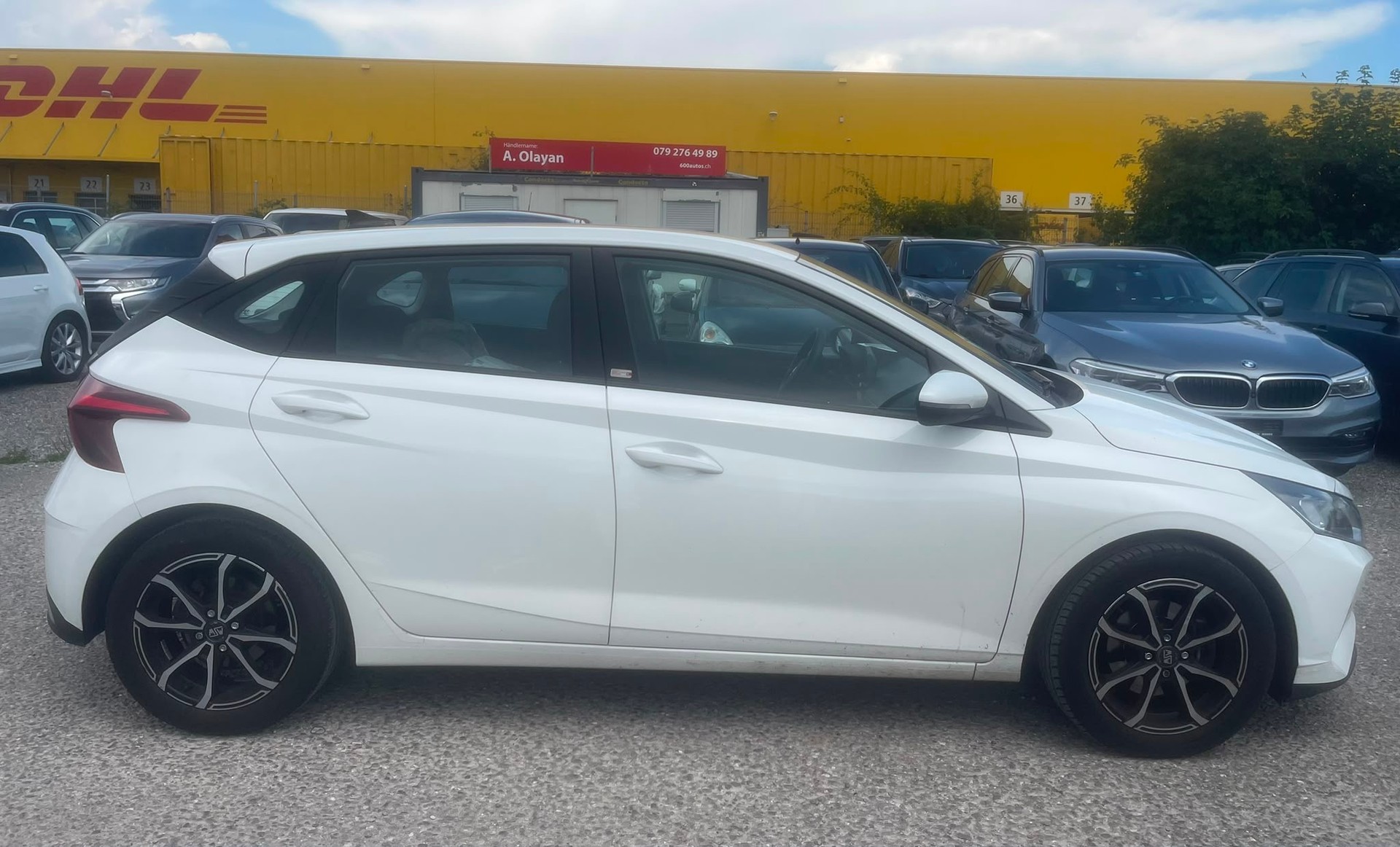 HYUNDAI i20 1.0 T-GDi Amplia DCT-image-3