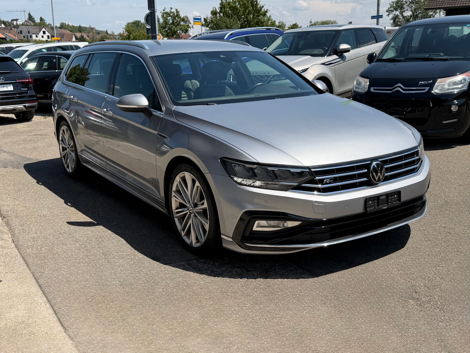 VW Passat 2.0 TDI R-Line 150PS, Elegance DSG-image-2