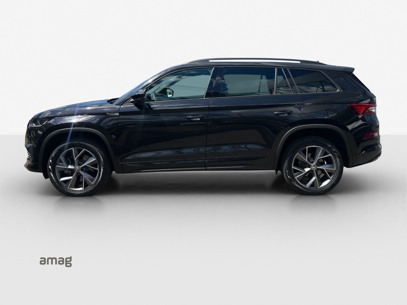 SKODA Kodiaq 2.0 TDI CR SportLine 4x4 DSG-showroom-element-1