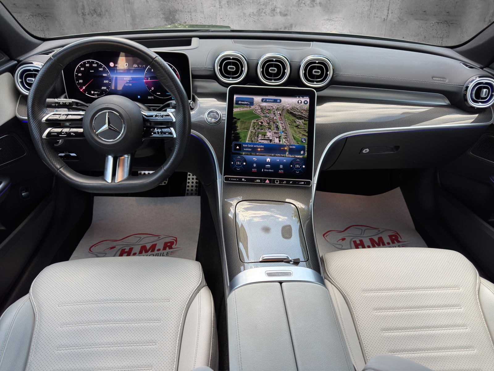 MERCEDES-BENZ C 220 d T 4Matic AMG Line-image-9