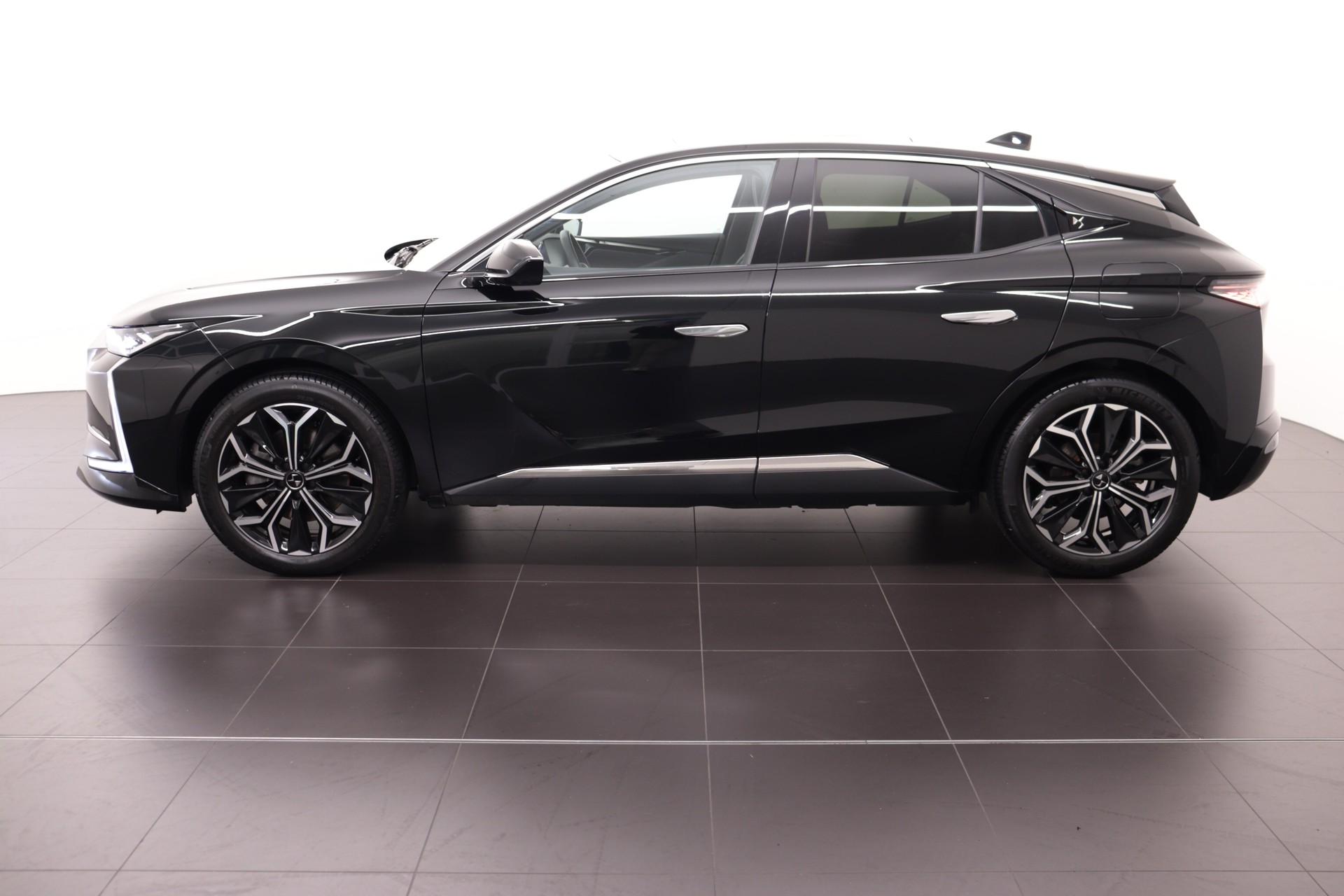 DS AUTOMOBILES 4 1.6 E-Tense Rivoli-image-3