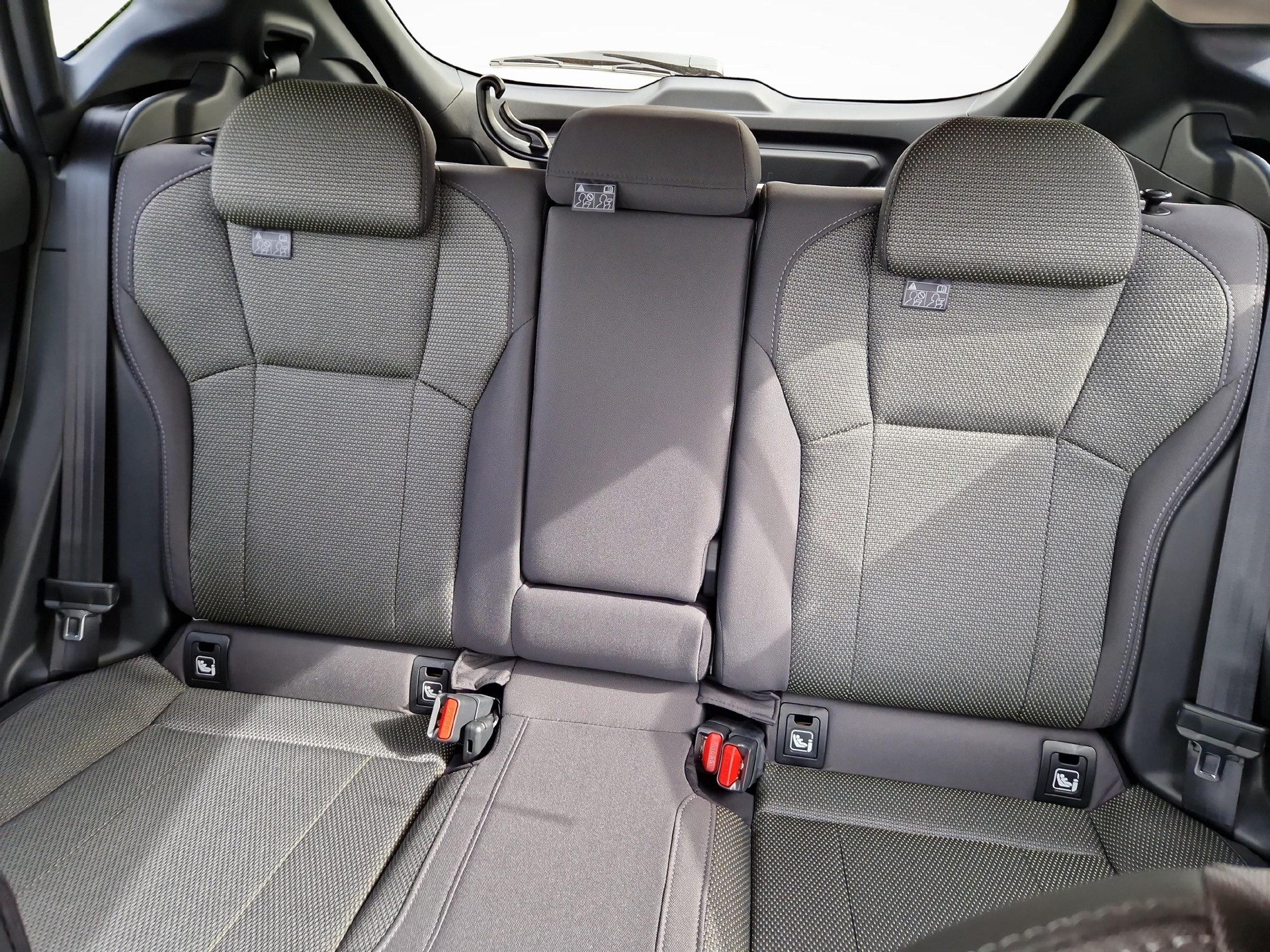 SUBARU Crosstrek 2.0i e-Boxer Swiss Plus-image-10