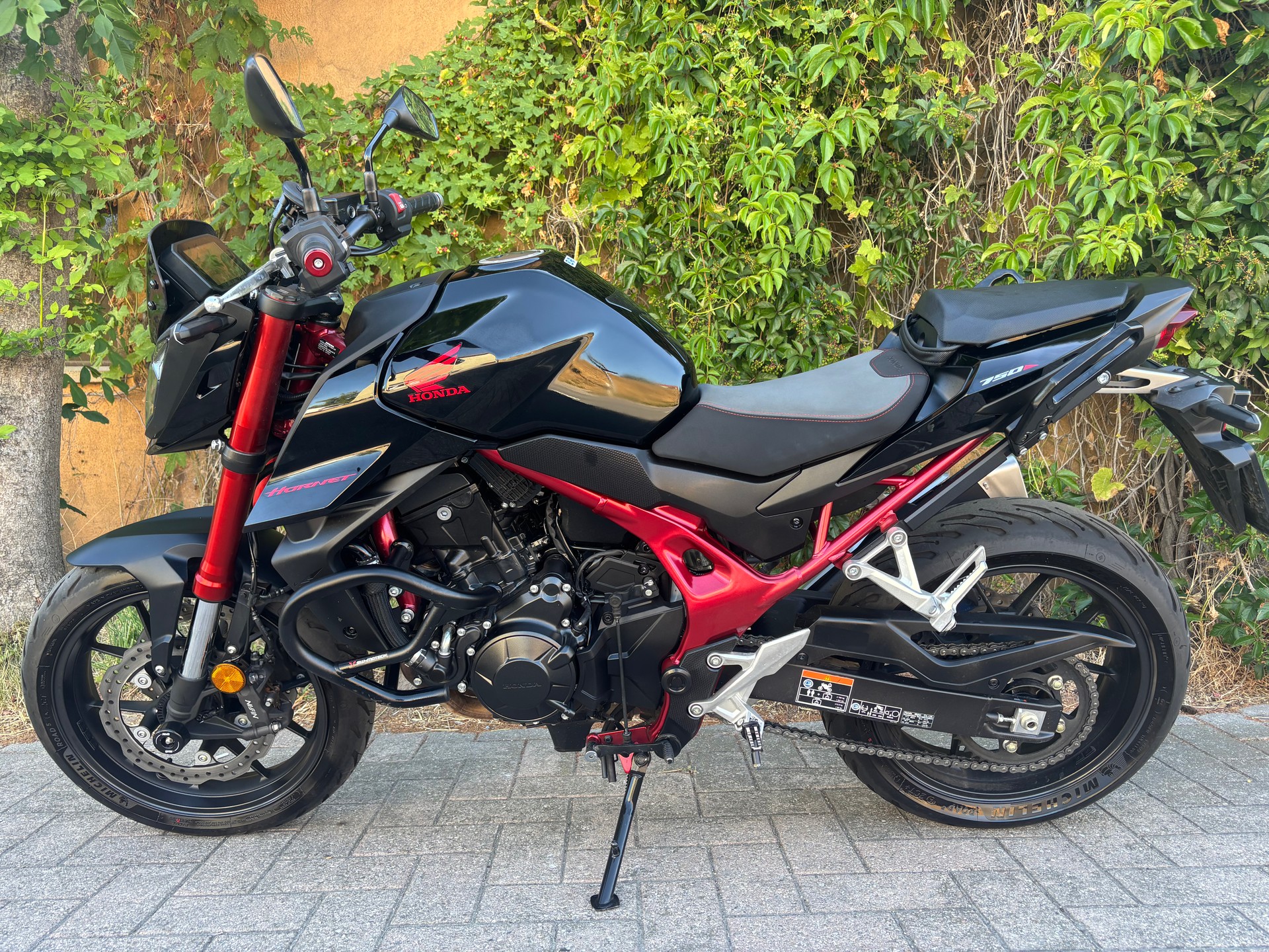 HONDA CB 750 Hornet (35kW)-image-5