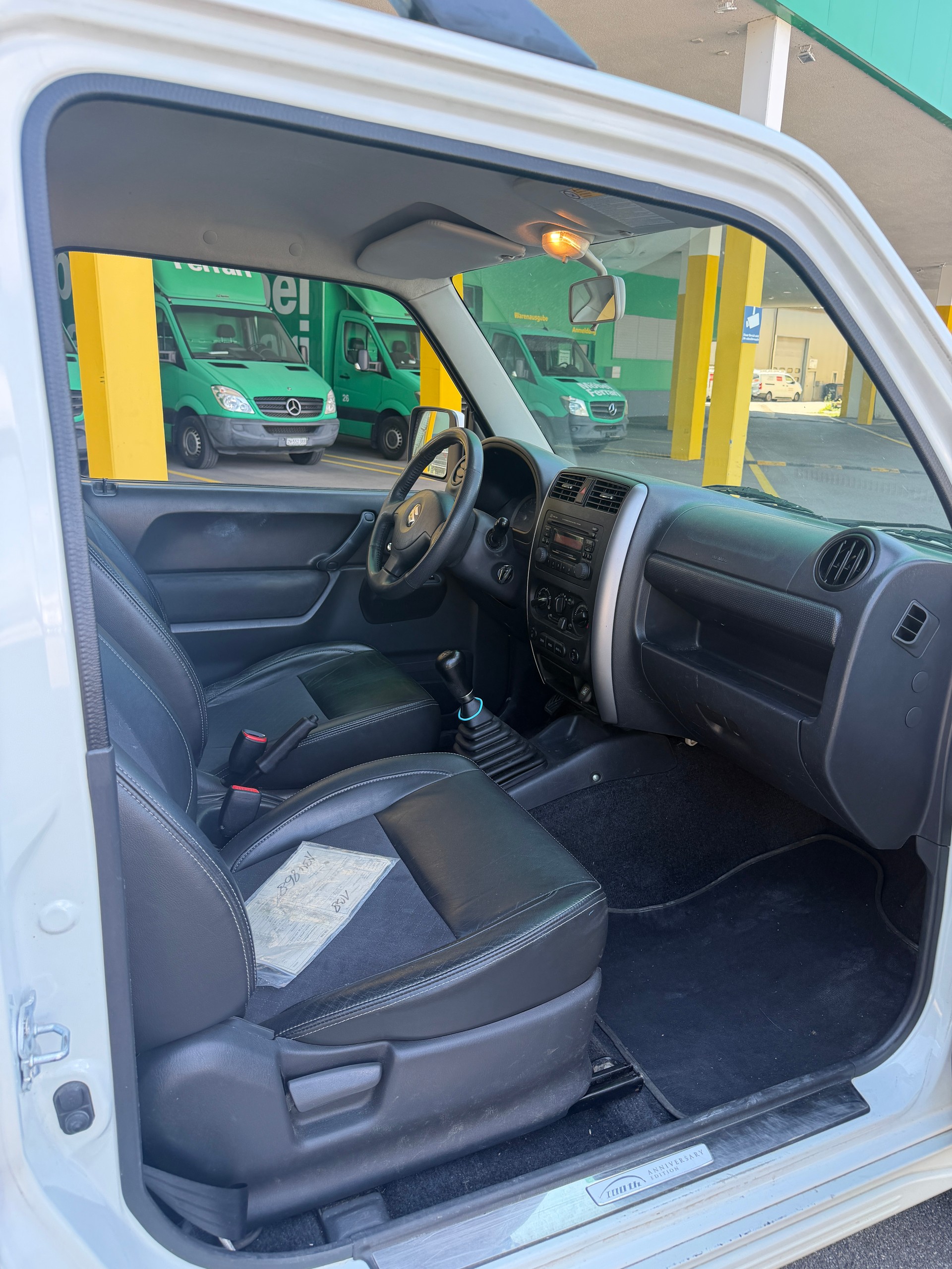 SUZUKI Jimny 1.3 16V GL Top-image-9