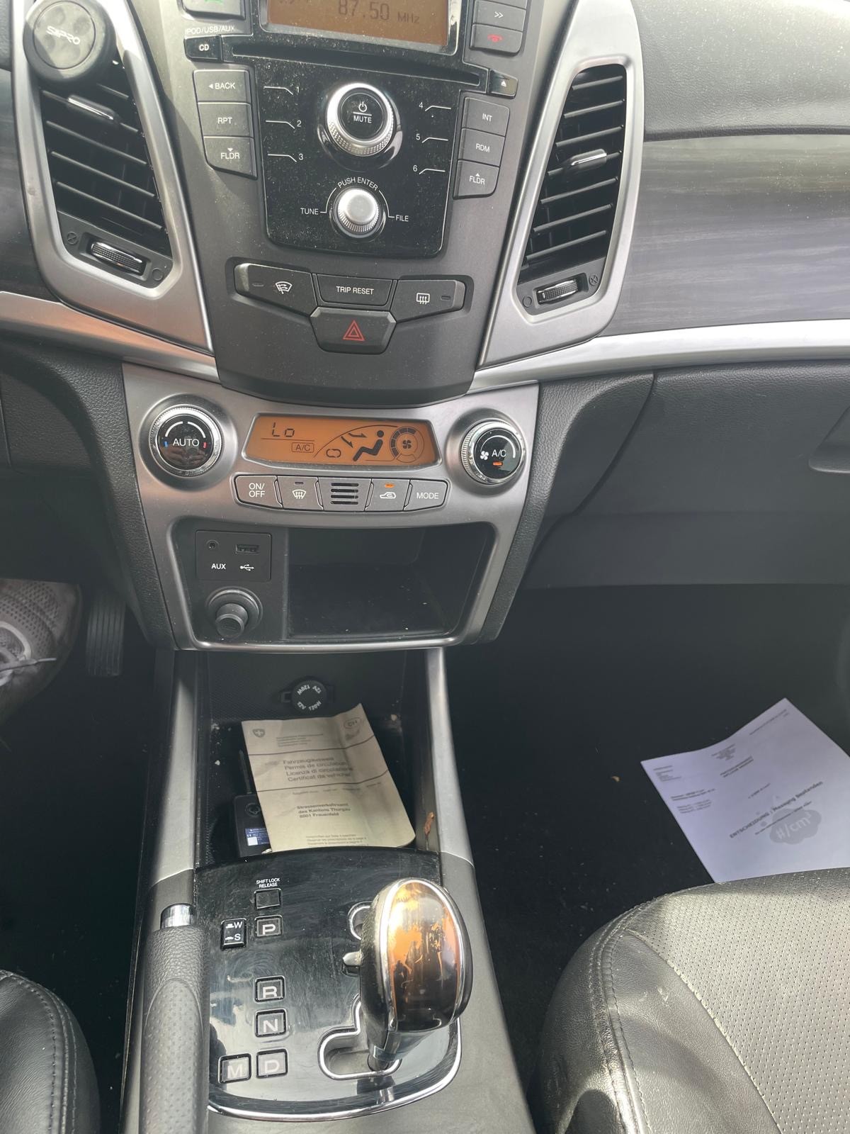 KGM-SsangYong Korando 2.0 e-XDI Quartz 4WD Automatic-image-14