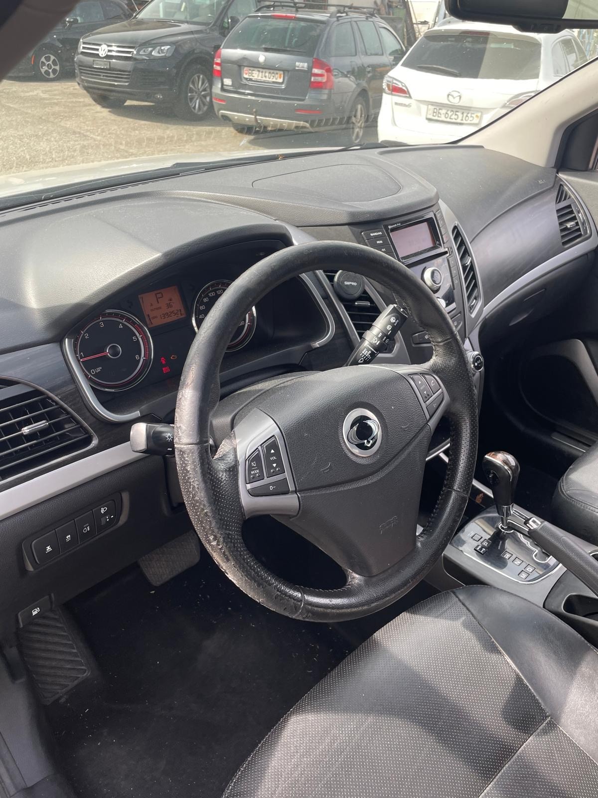 KGM-SsangYong Korando 2.0 e-XDI Quartz 4WD Automatic-image-3