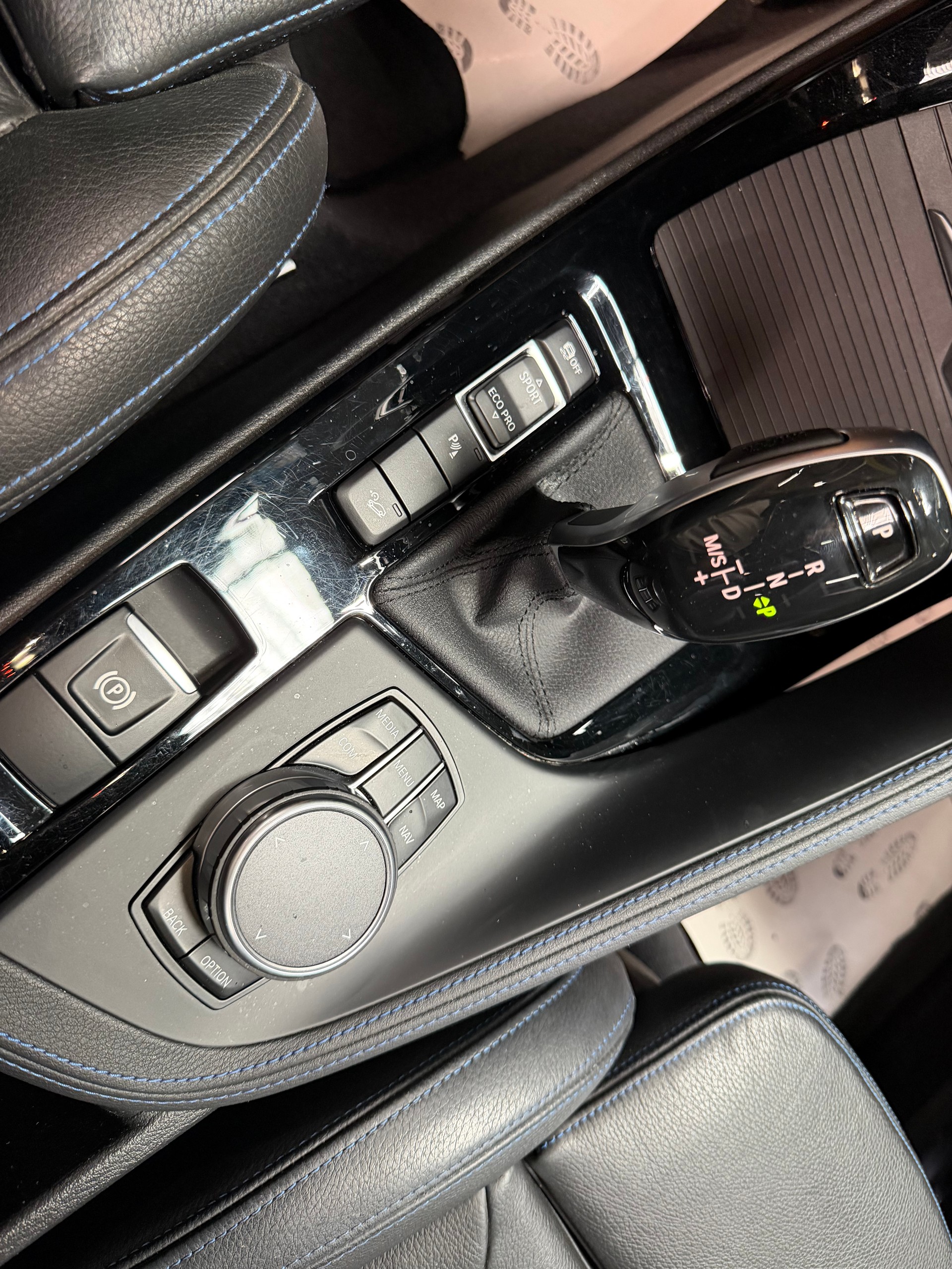 BMW X1 xDrive 25i M Sport Steptronic-image-27