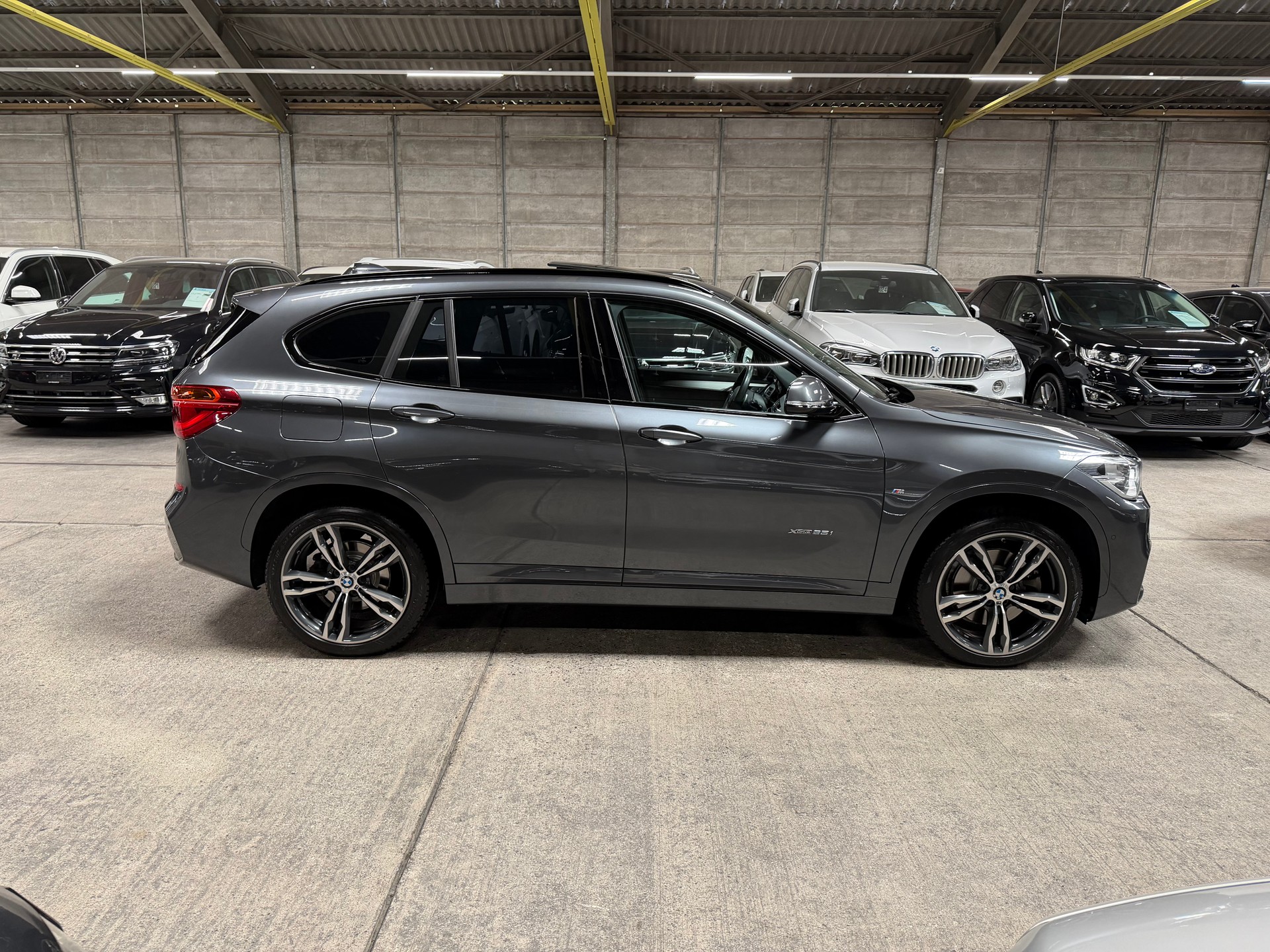 BMW X1 xDrive 25i M Sport Steptronic-image-2