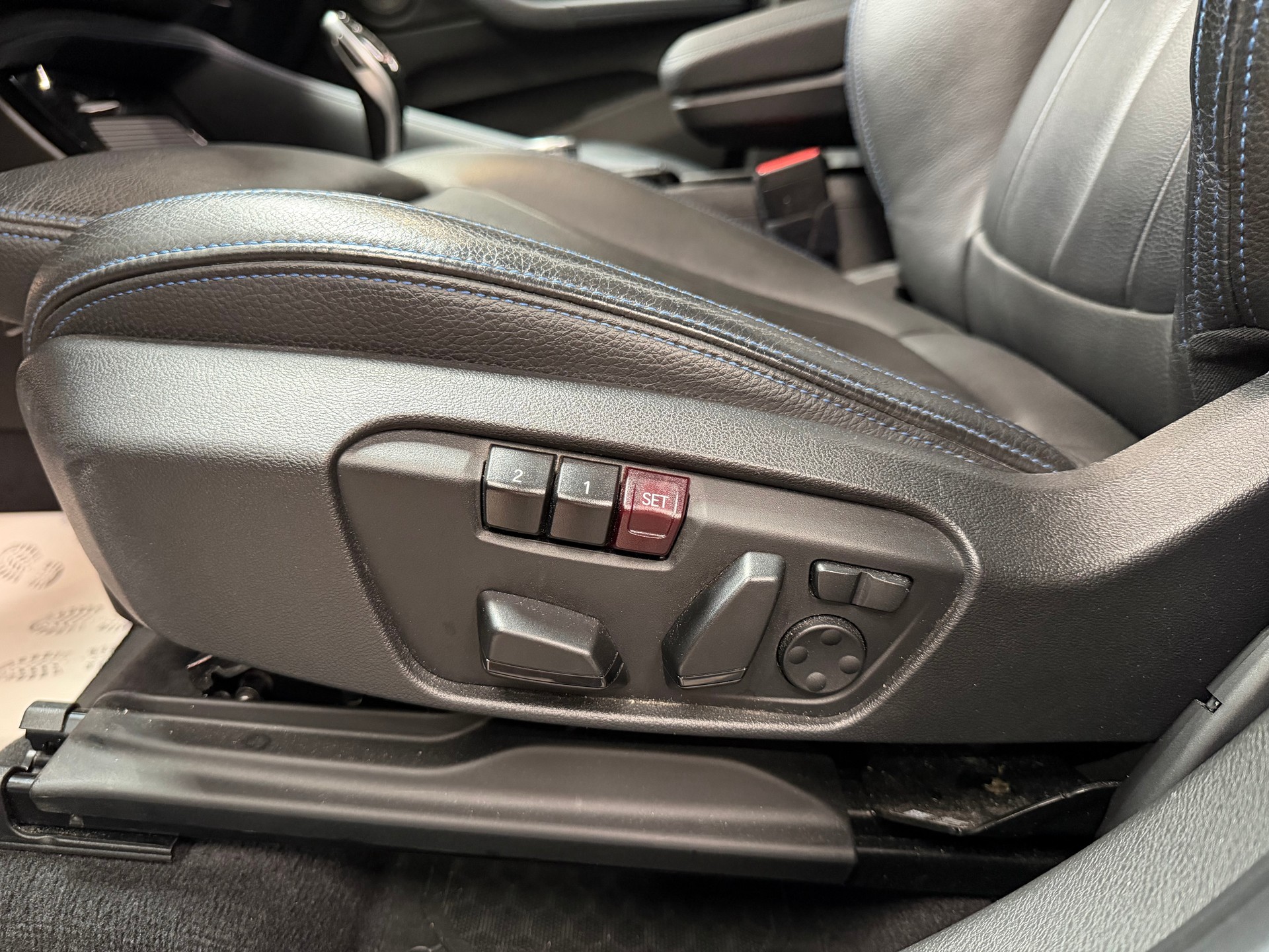 BMW X1 xDrive 25i M Sport Steptronic-image-17