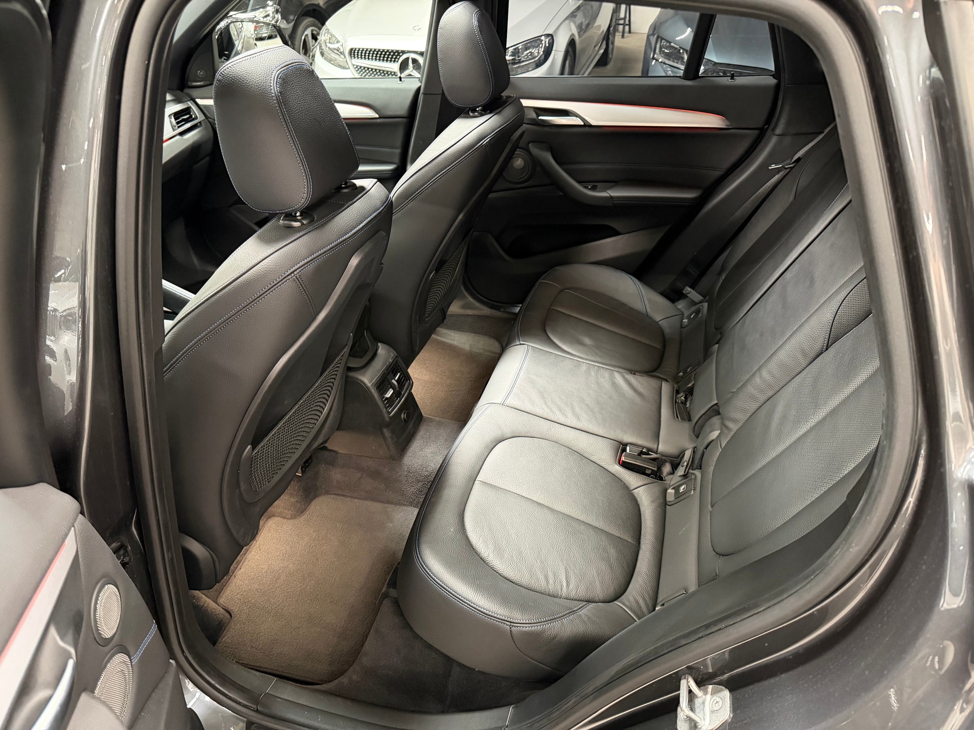 BMW X1 xDrive 25i M Sport Steptronic-image-12