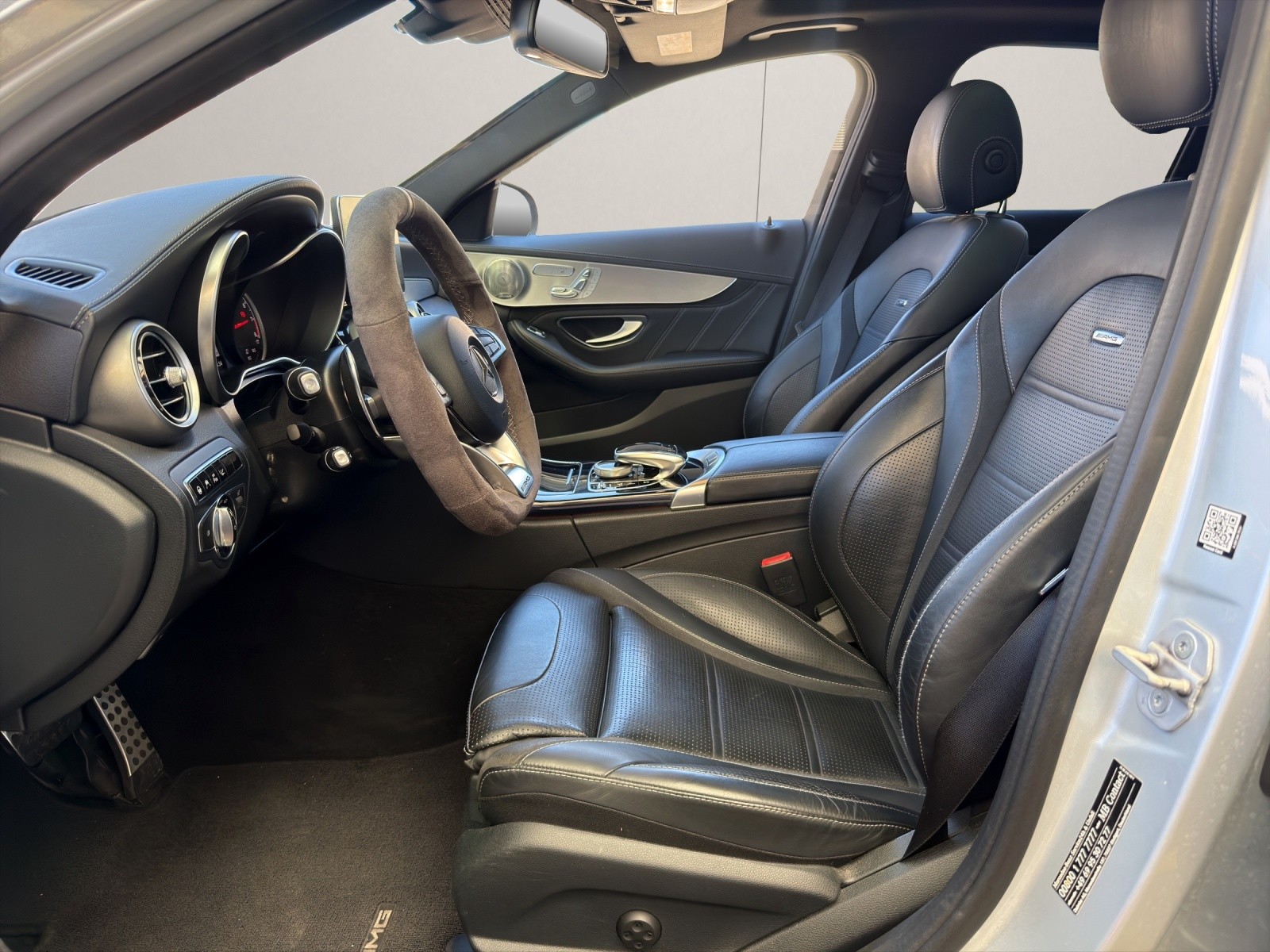 MERCEDES-BENZ C 63 AMG Speedshift V8 AMG-image-9