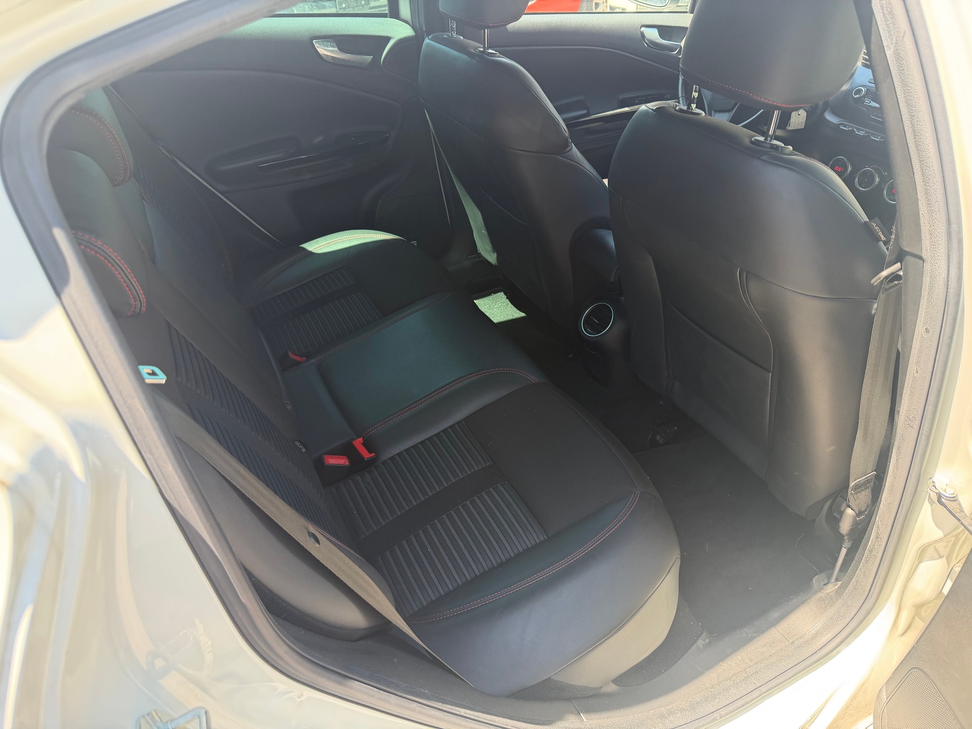 ALFA ROMEO Giulietta 2.0 JTDM Distinctive-image-11