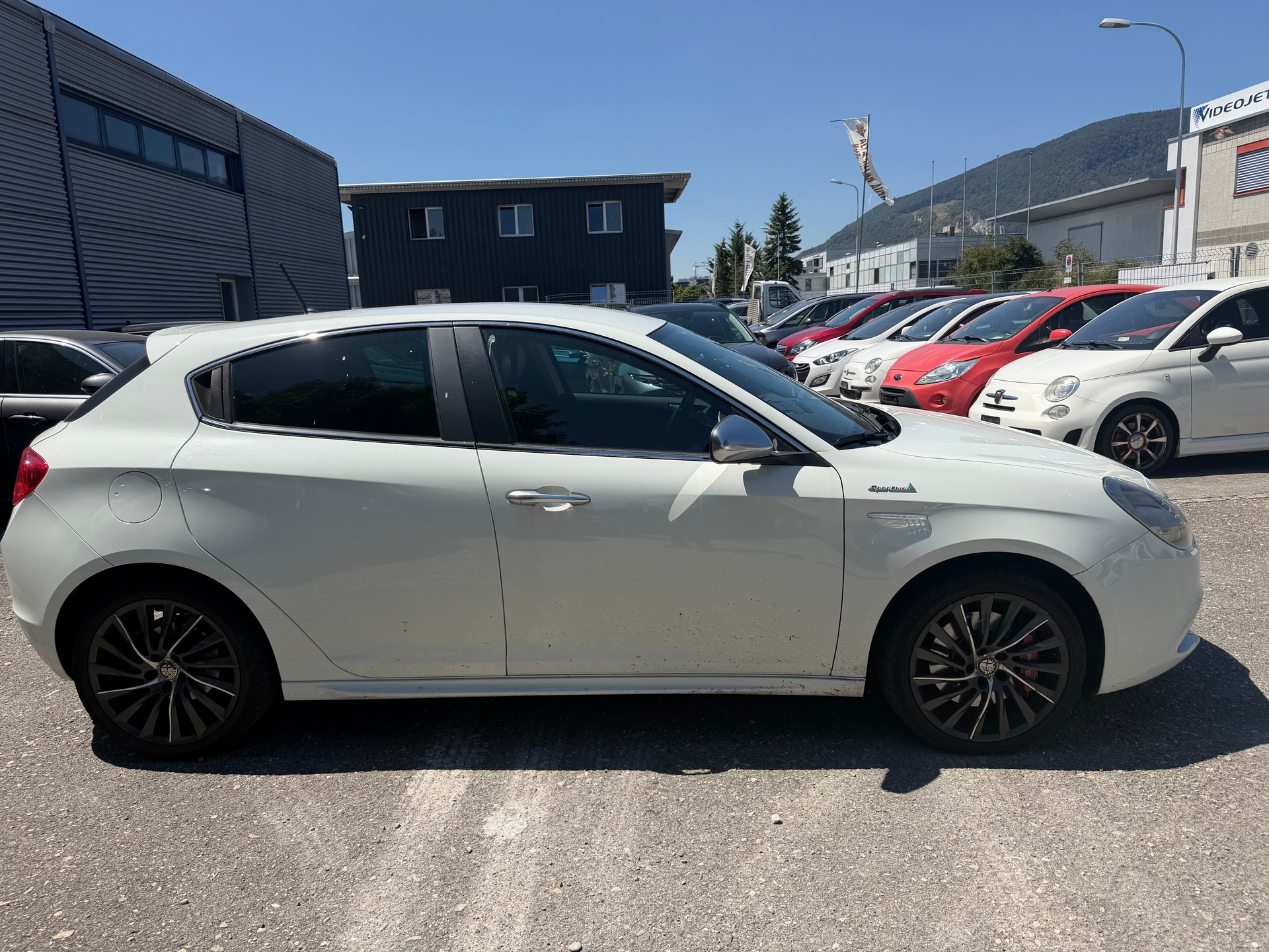 ALFA ROMEO Giulietta 2.0 JTDM Distinctive-image-3