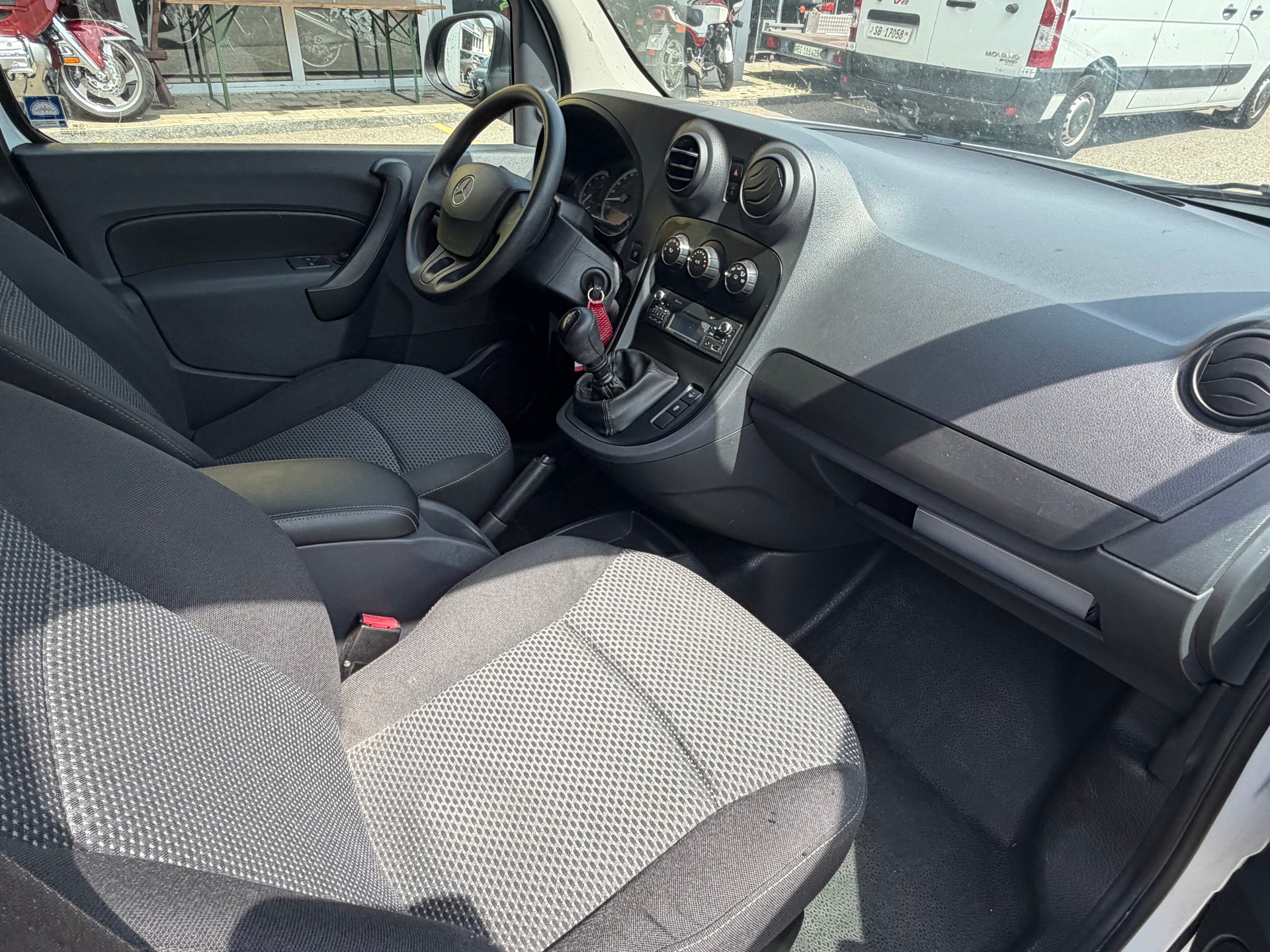 MERCEDES-BENZ Citan 111 CDI L Euro 6-image-9