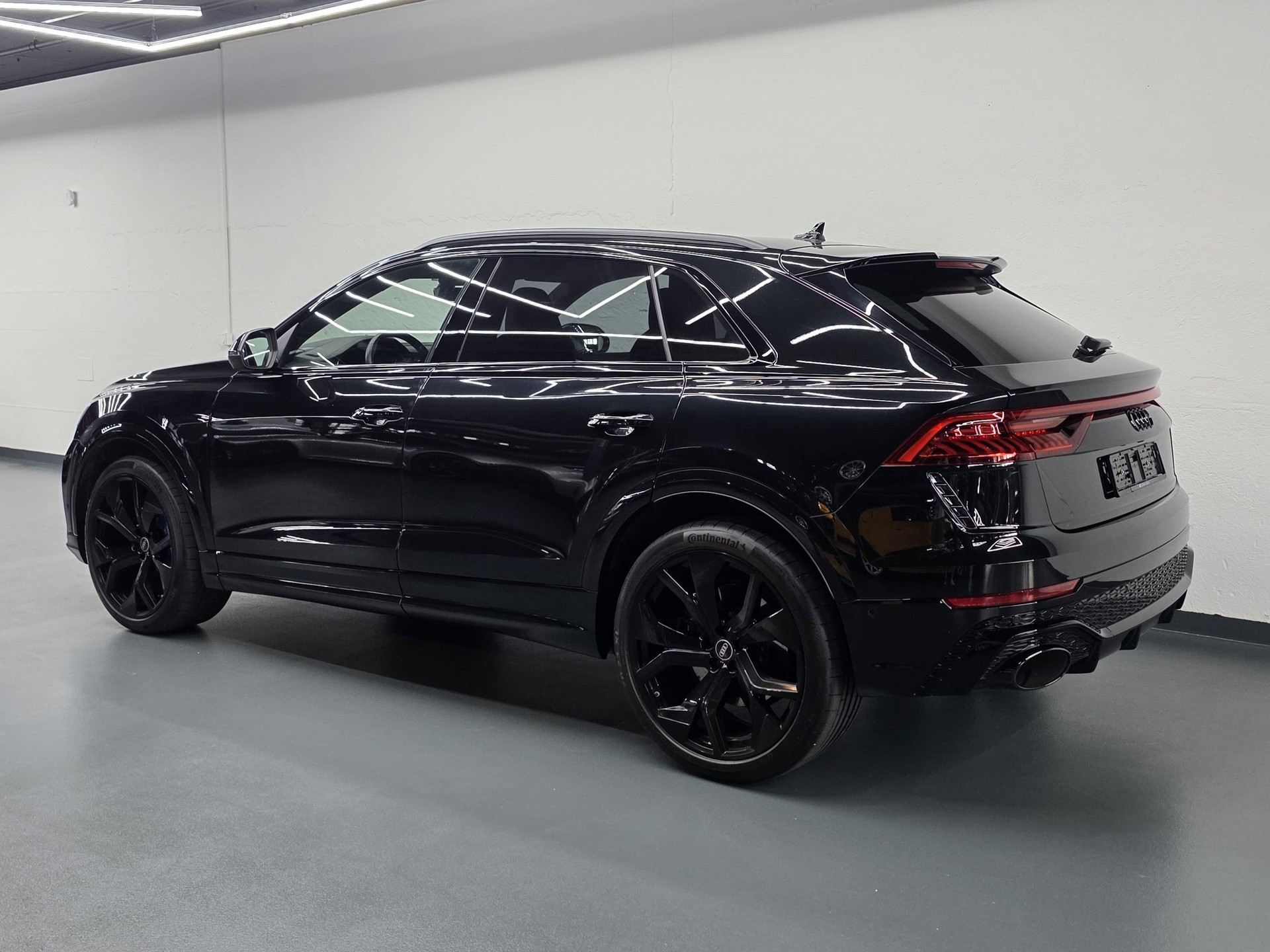 AUDI RS Q8 4.0 V8 TFSI quattro T-Tronic-image-6