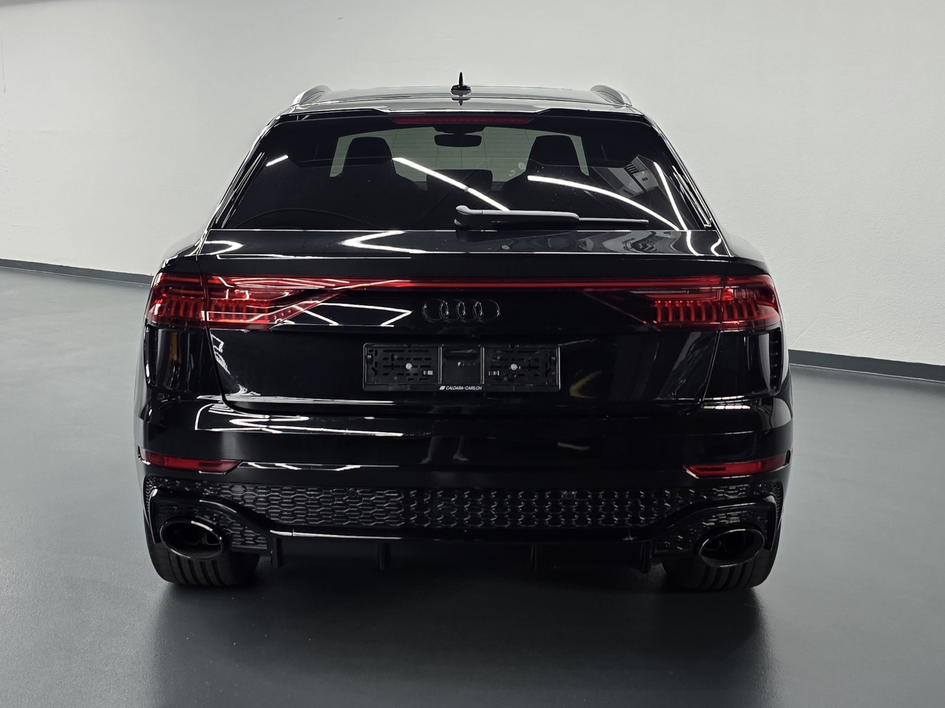 AUDI RS Q8 4.0 V8 TFSI quattro T-Tronic-image-7