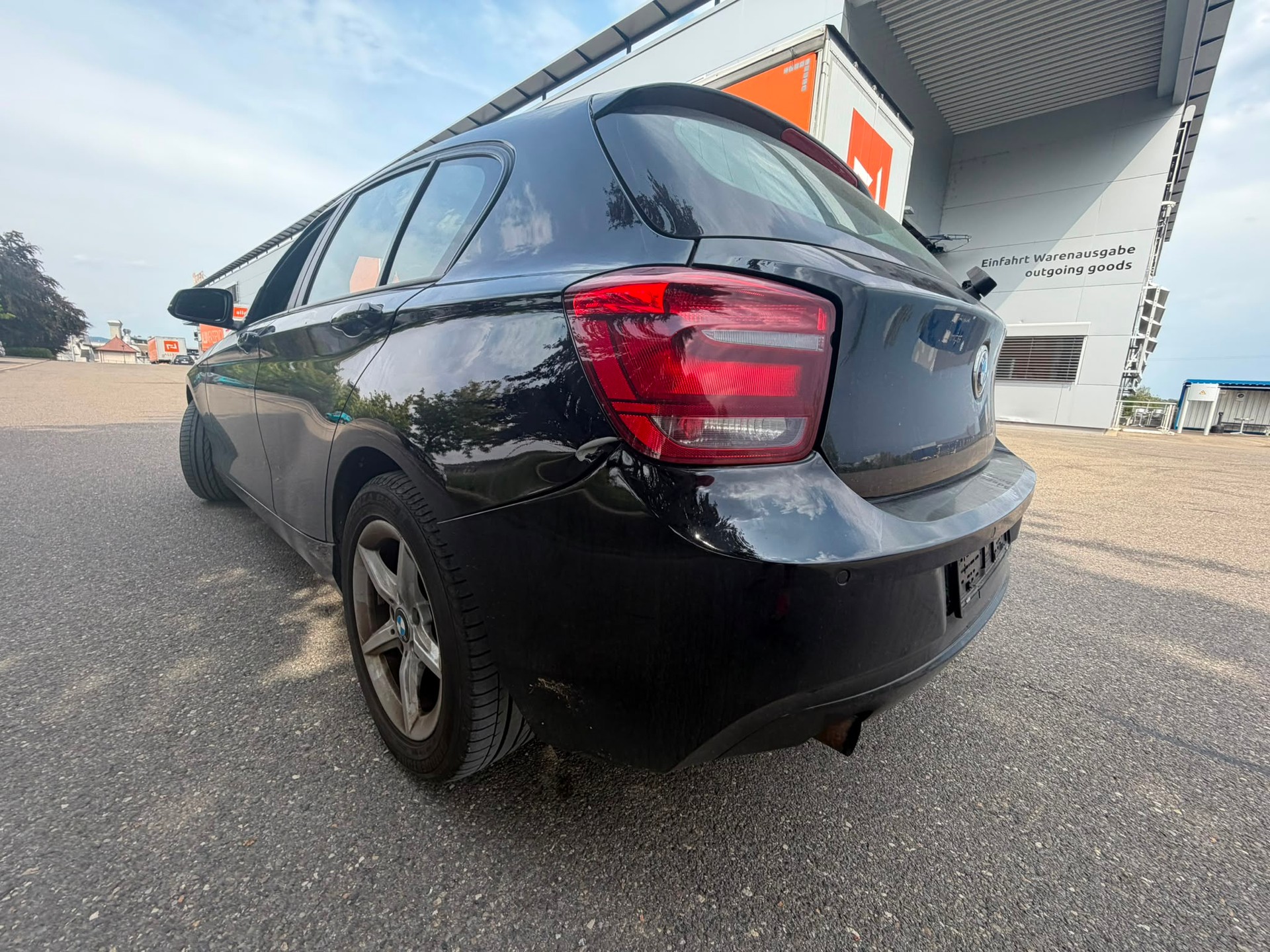 BMW 114i Business-image-10