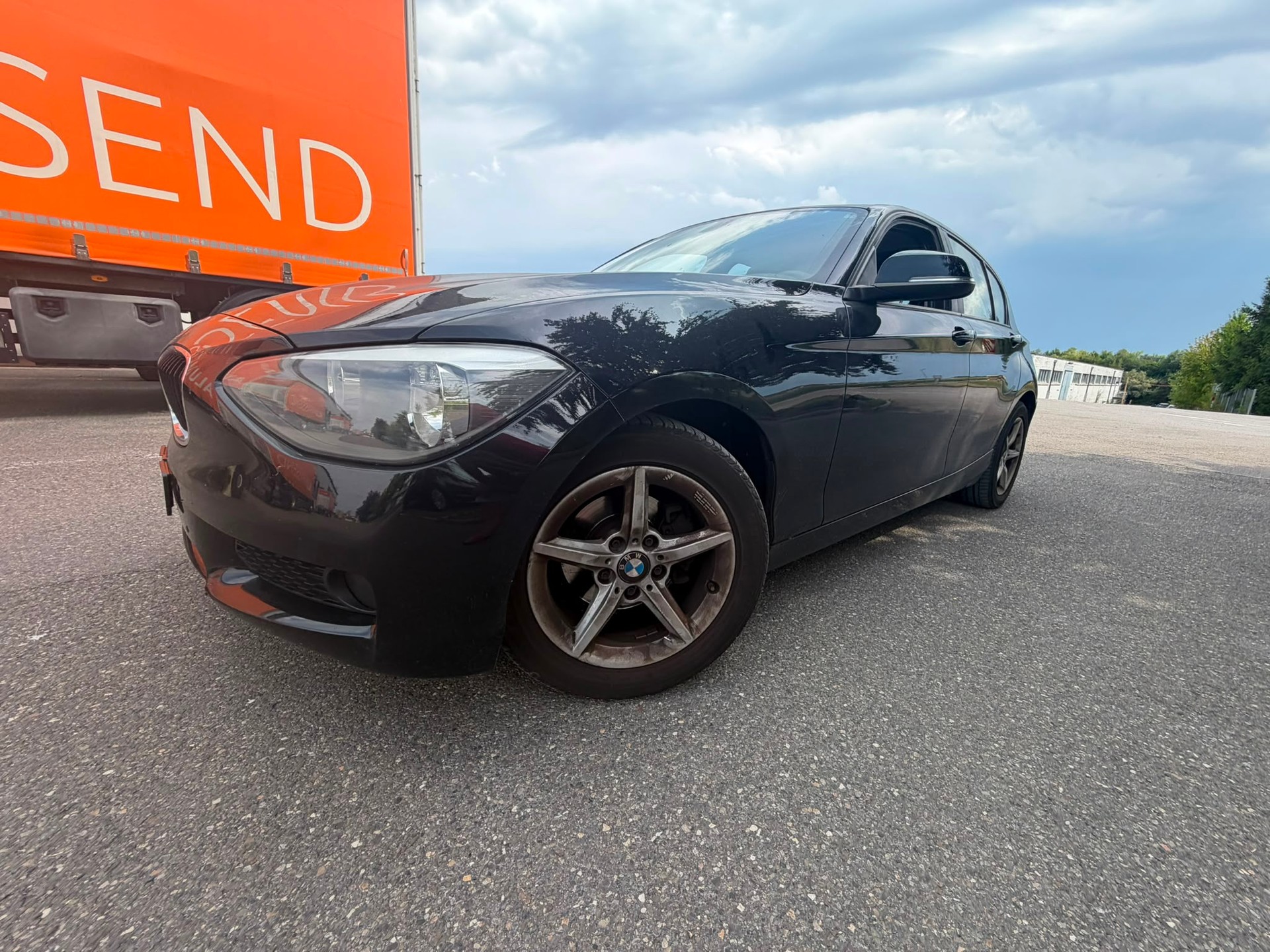 BMW 114i Business-image-2