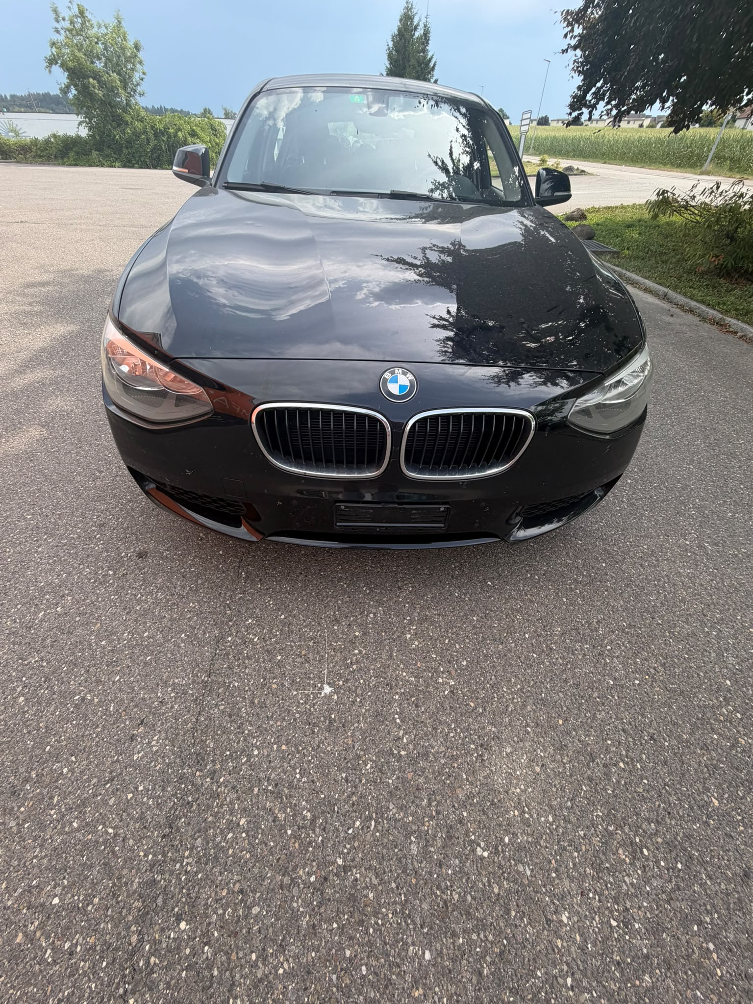 BMW 114i Business-image-0