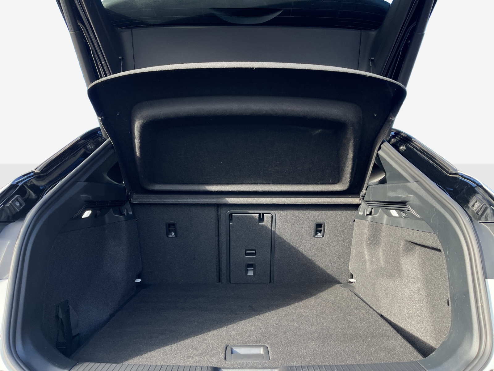 VW ID.4 Pro Performance 77 kWh-image-13
