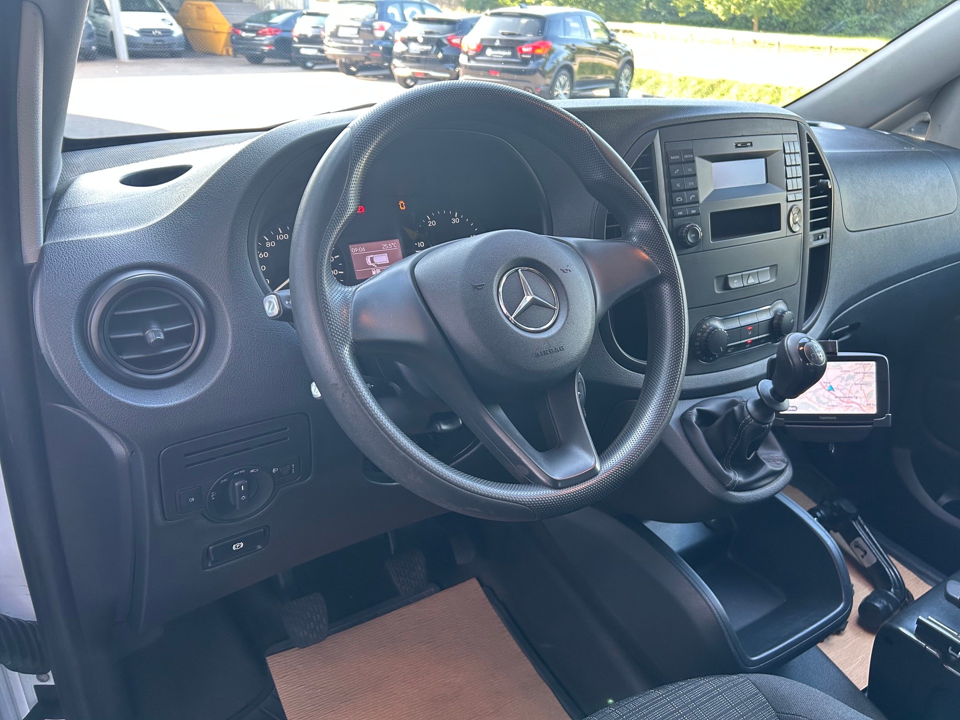 MERCEDES-BENZ Vito 114 BlueTEC Euro 6-image-11