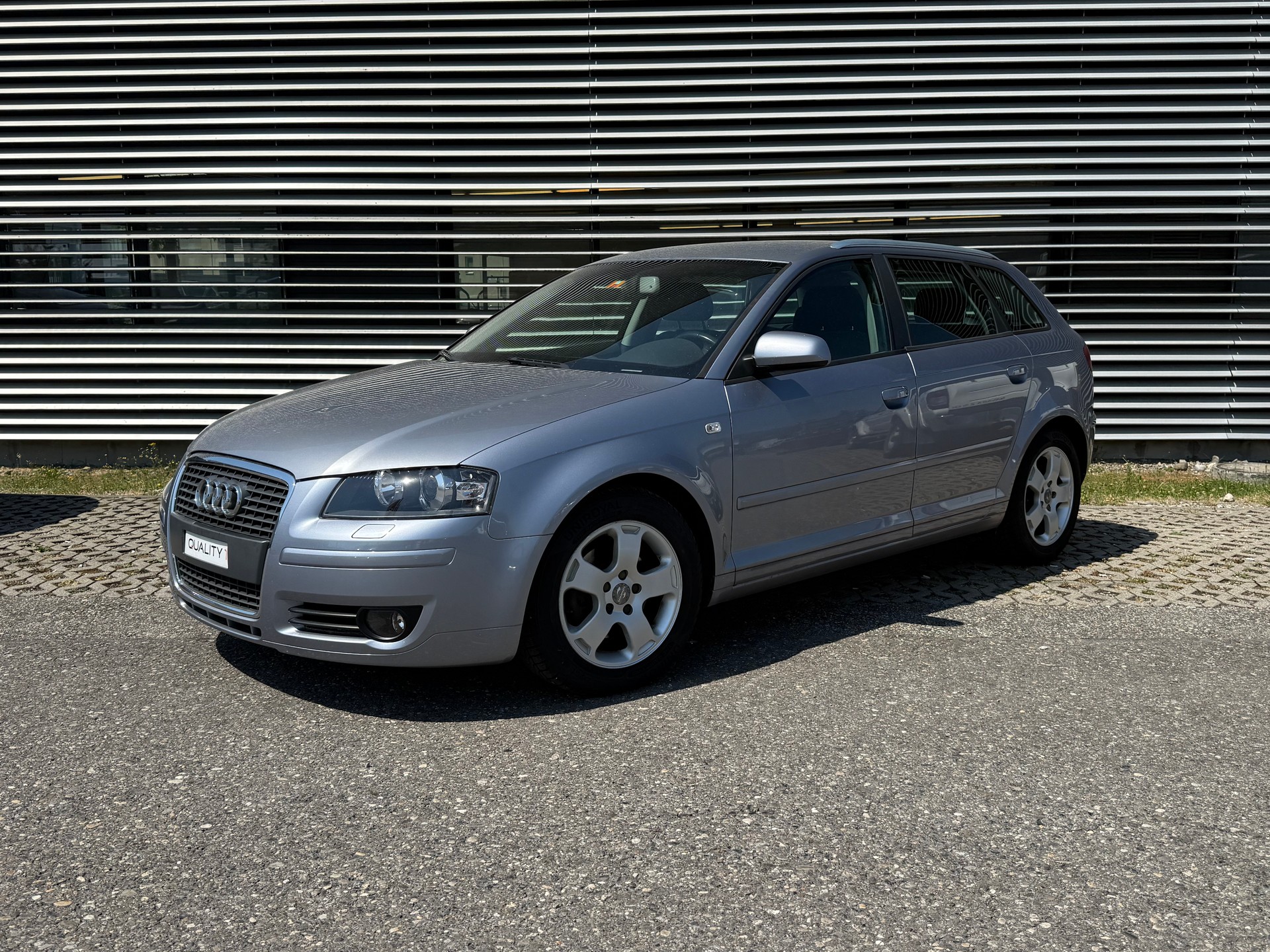 AUDI A3 Sportback 2.0 TDI Ambiente-image-6