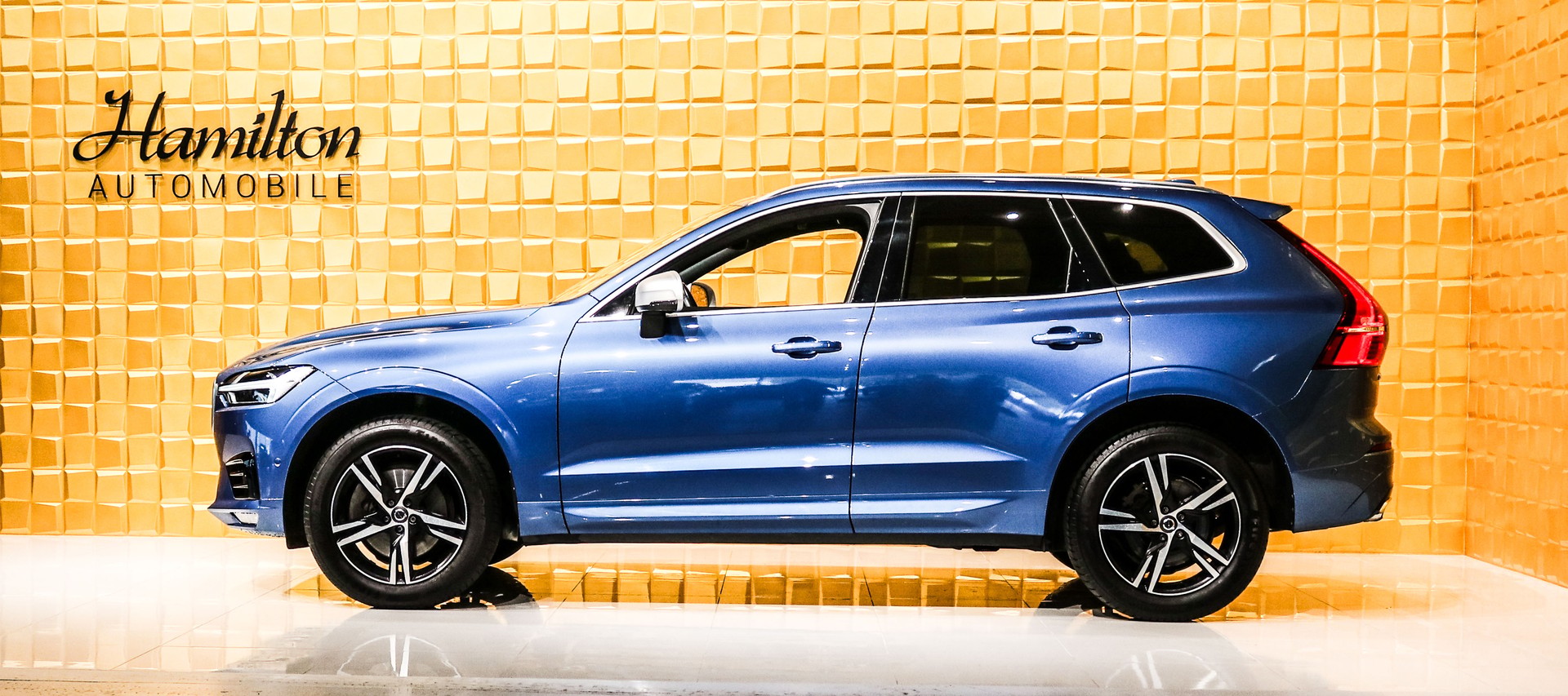 VOLVO XC60 T5 AWD R-Design Geartronic-image-4