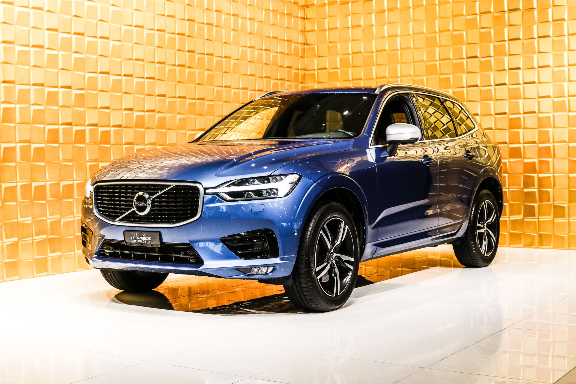 VOLVO XC60 T5 AWD R-Design Geartronic-image-3