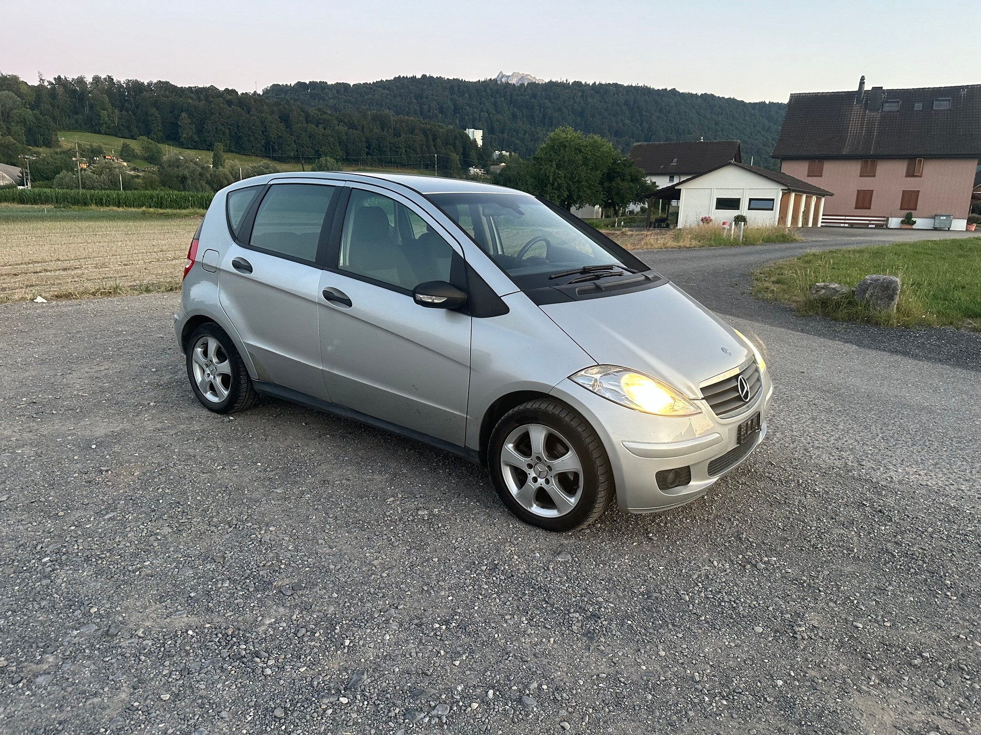 MERCEDES-BENZ A 170 Elégance-image-3